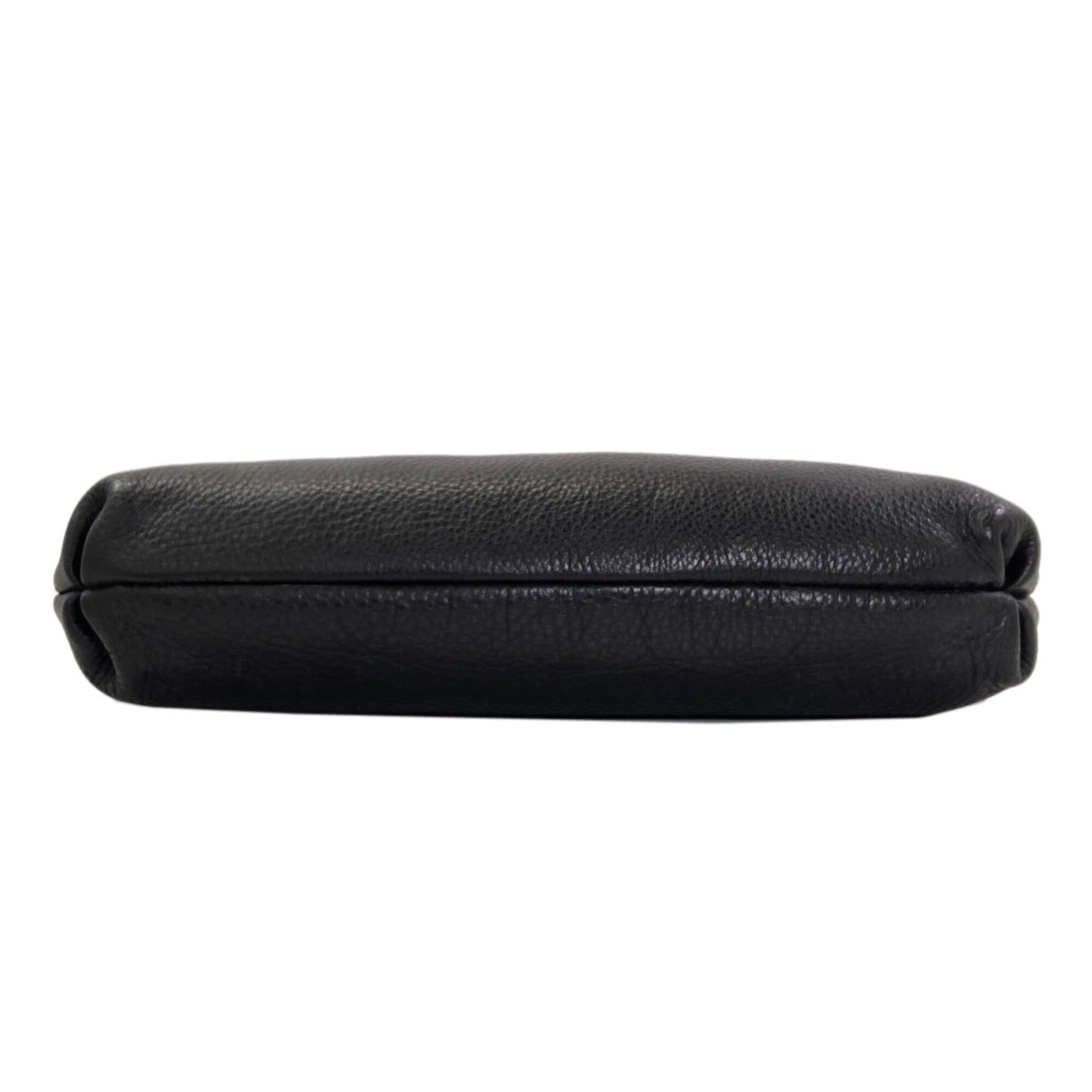 Salvatore Ferragamo Black Leather Shoulder Bag (Pre-Owned)