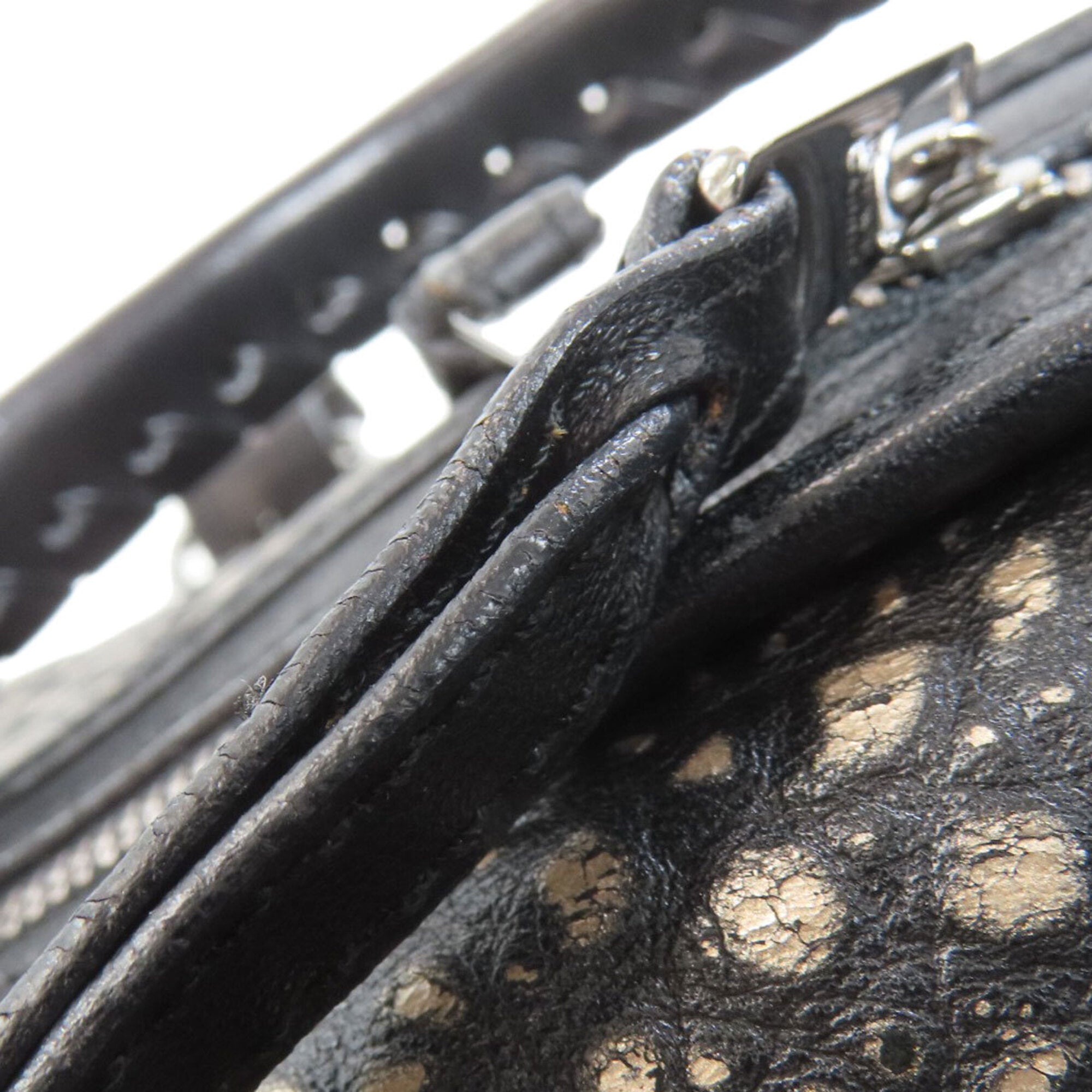 Loewe Black Leather Handbag (Pre-Owned)