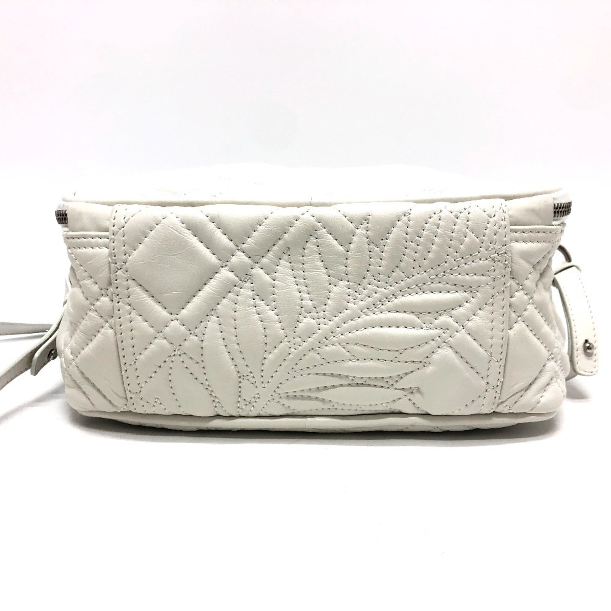 Balenciaga White Leather Handbag (Pre-Owned)