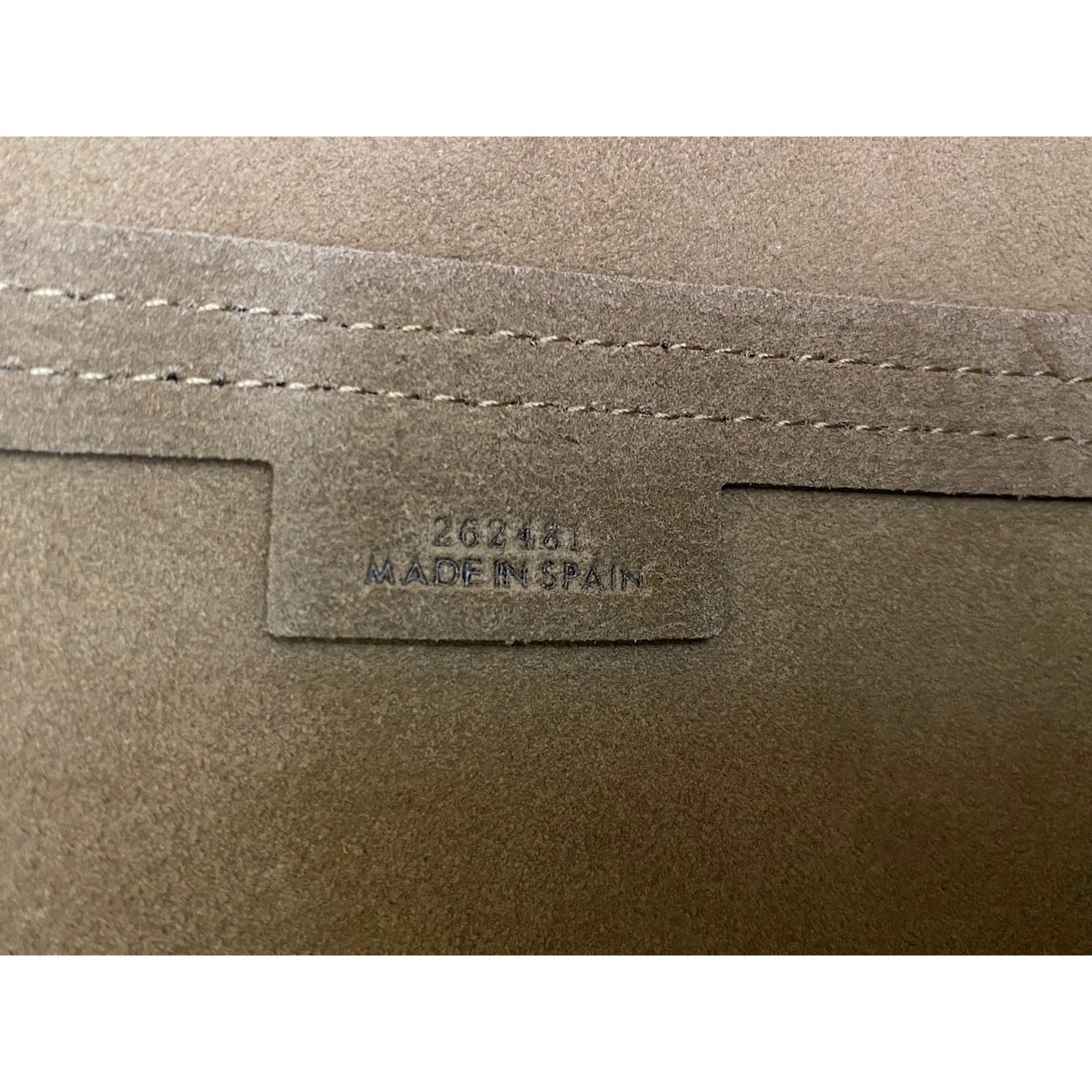 Loewe Black Handbag (Pre-Owned)