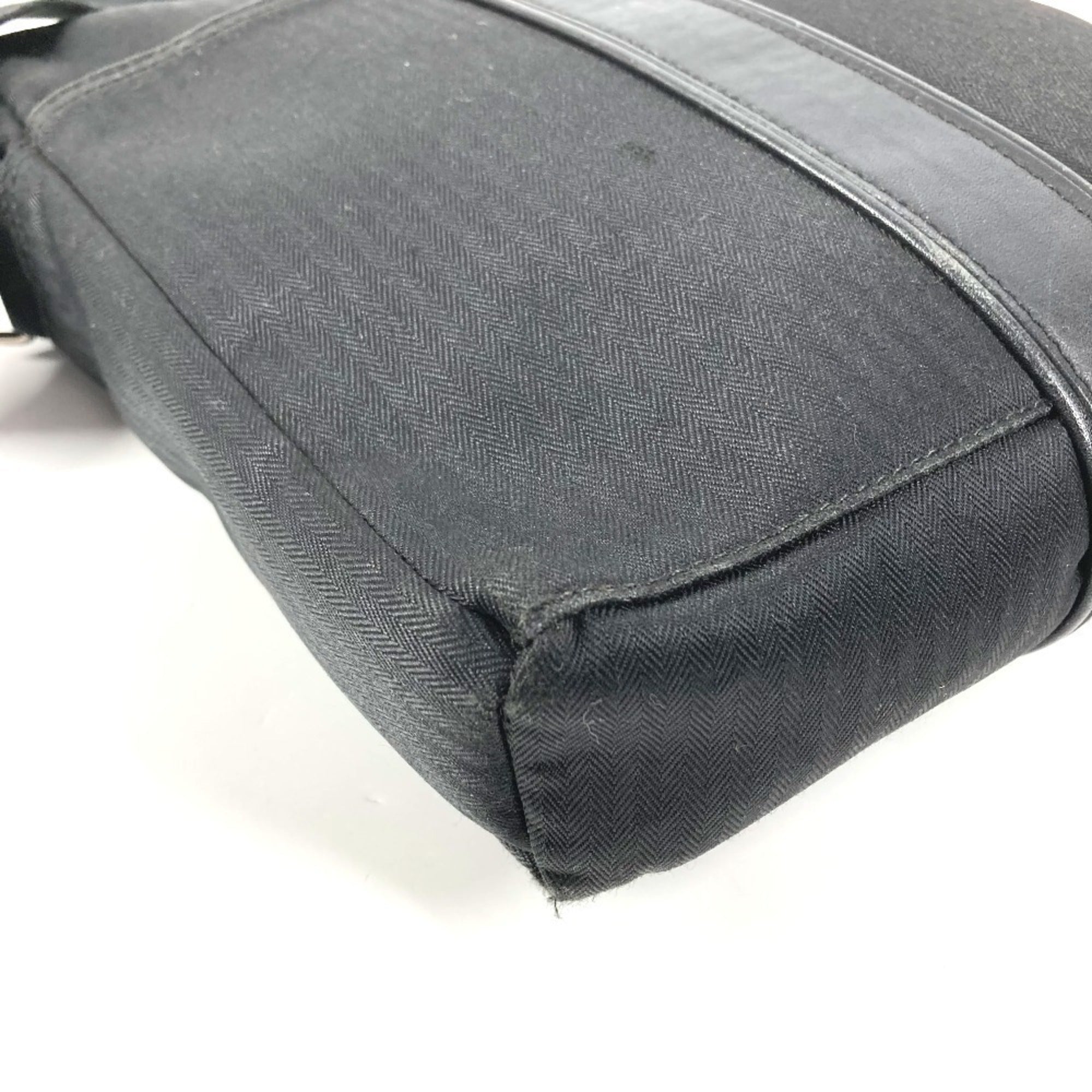Hermes Black Canvas Pochette Shoulder Bag (Pre-Owned)
