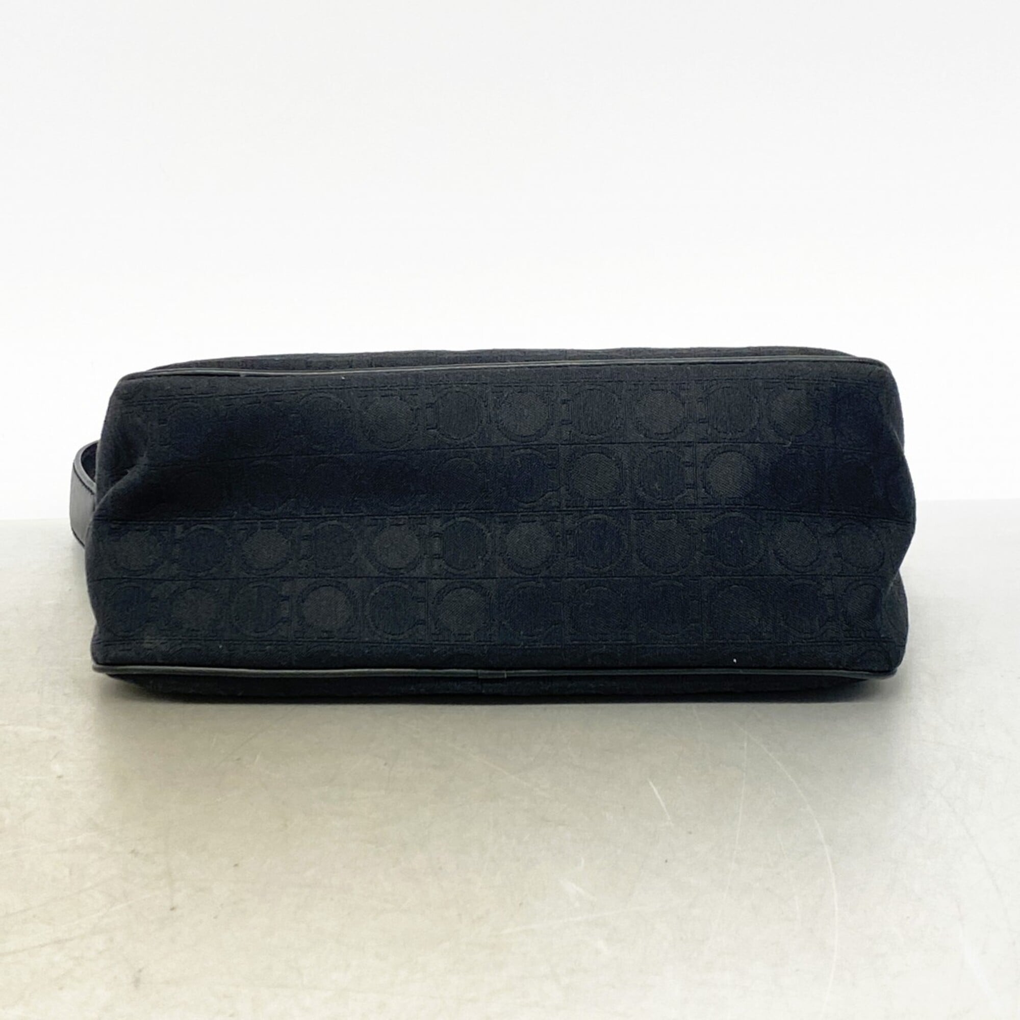 Salvatore Ferragamo Black Canvas Shoulder Bag (Pre-Owned)