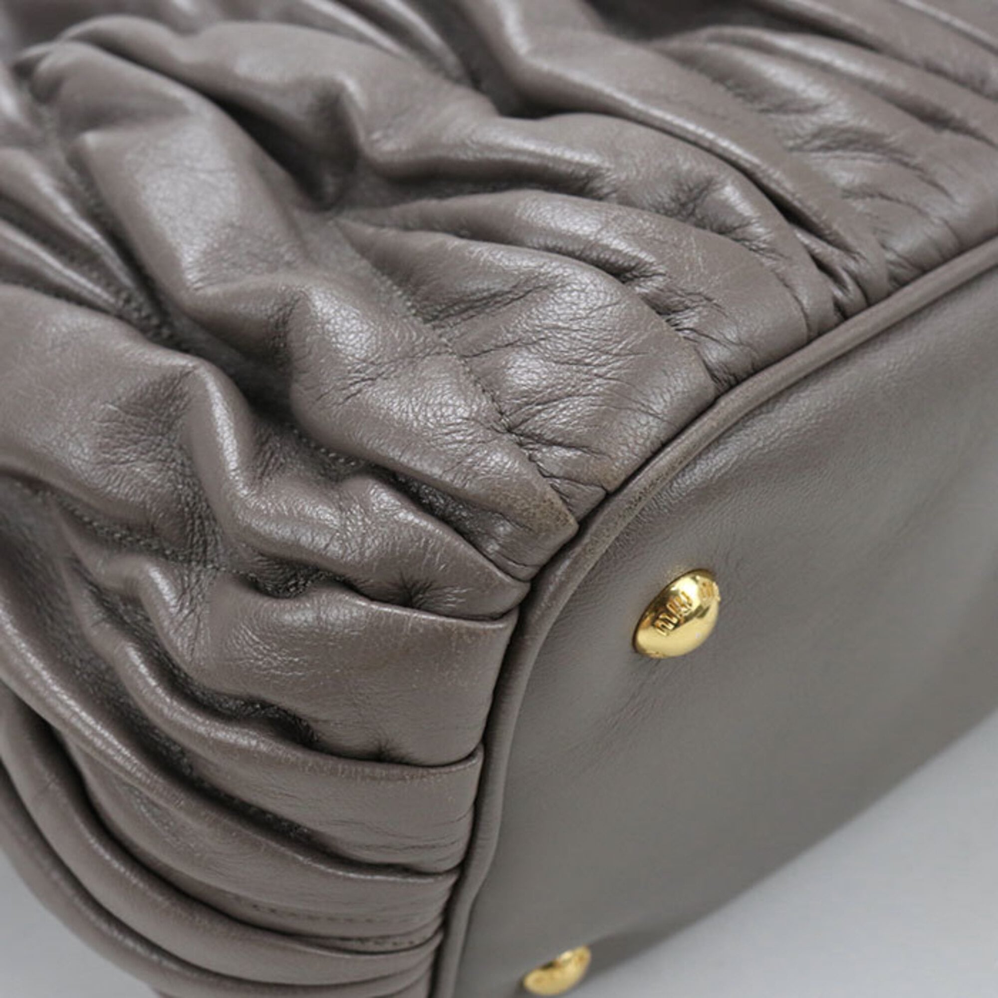 Miu Miu Gray Leather Tote Bag (Pre-Owned)