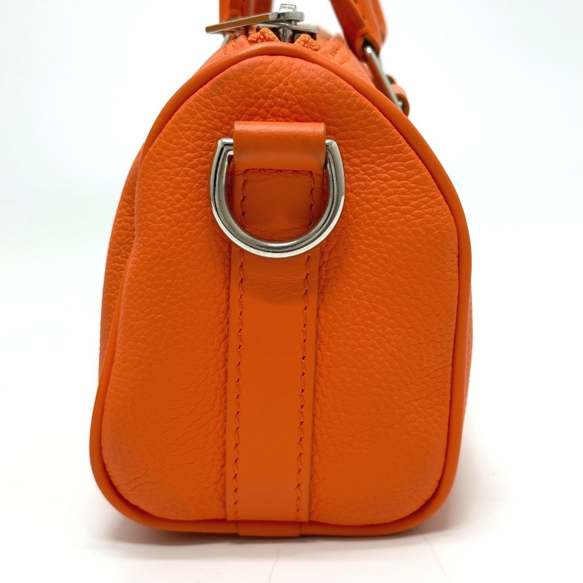 Louis Vuitton Orange Leather Shoulder Bag (Pre-Owned)