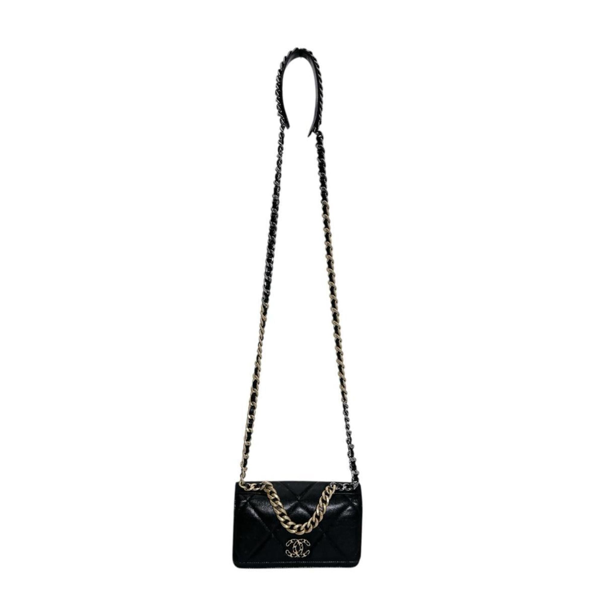 Chanel Black Leather Chain/Shoulder Wallet (Pre-Owned)