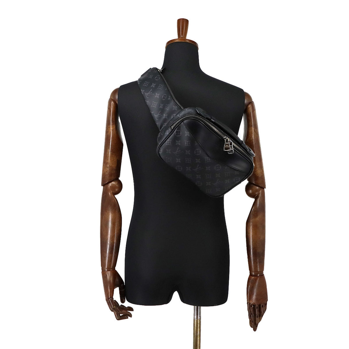 Louis Vuitton Monogram Eclipse Monogram Eclipse Handbag Sling Bag (Pre-Owned)