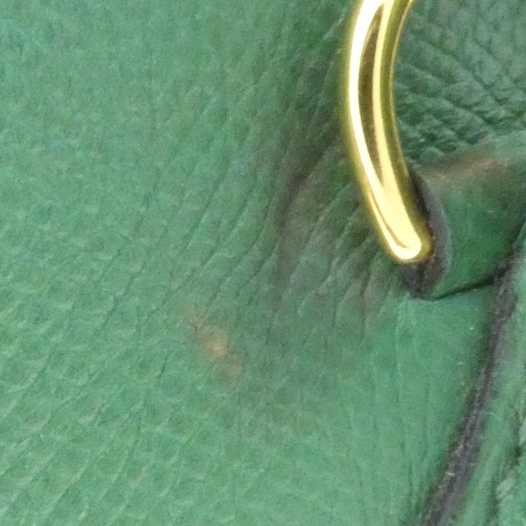 Hermes Green Vert Courchevel Leather Handbag (Pre-Owned)