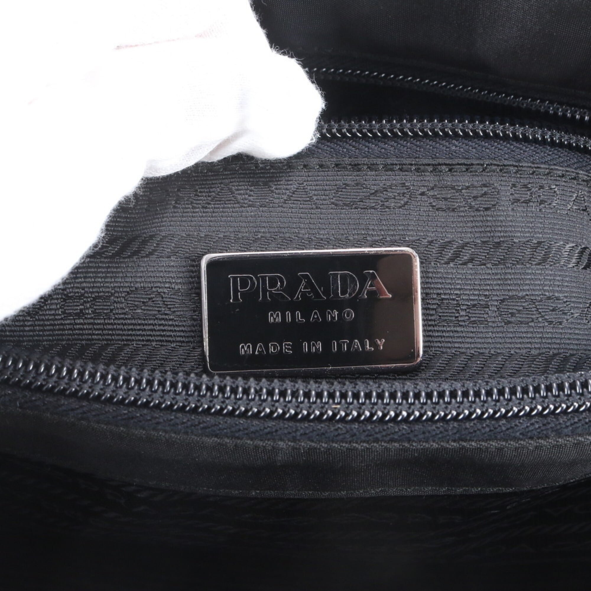 Prada Black Handbag (Pre-Owned)