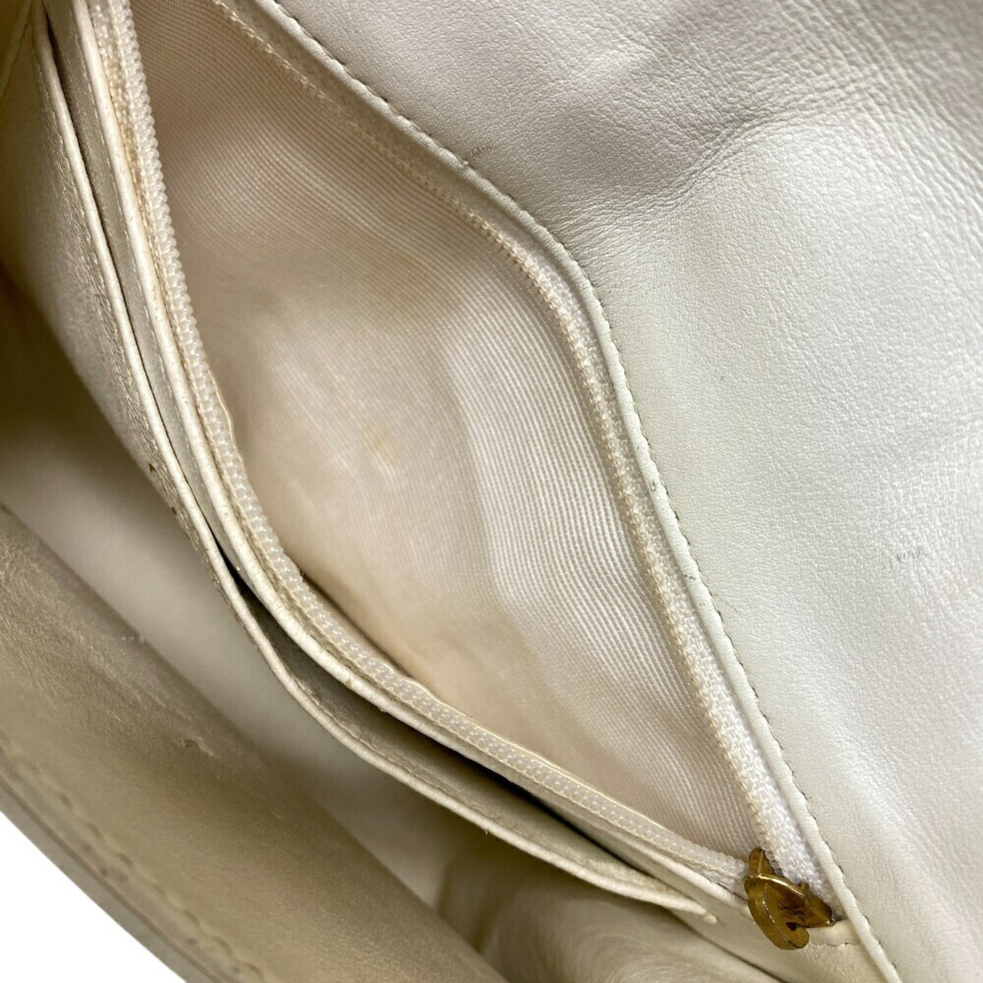 Chanel Beige White Tweed Leather Shoulder Bag (Pre-Owned)