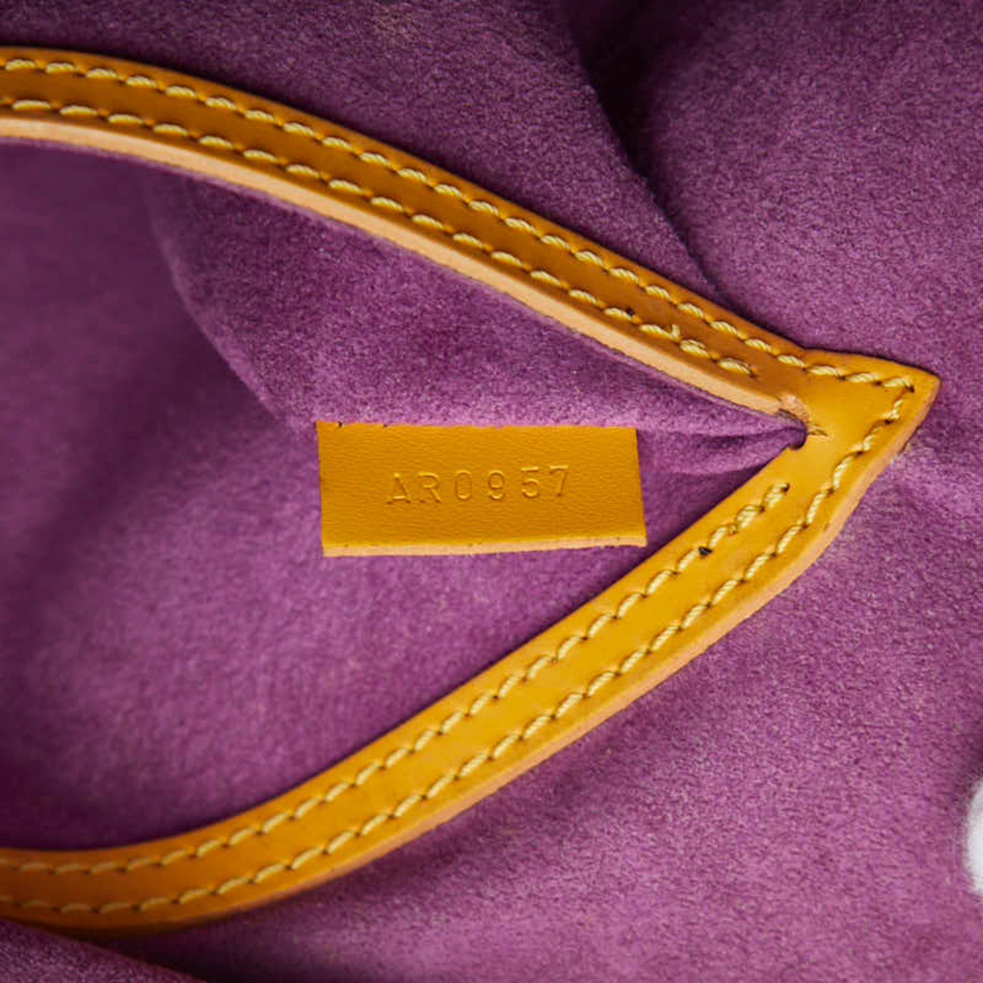 Louis Vuitton Yellow Leather Handbag (Pre-Owned)