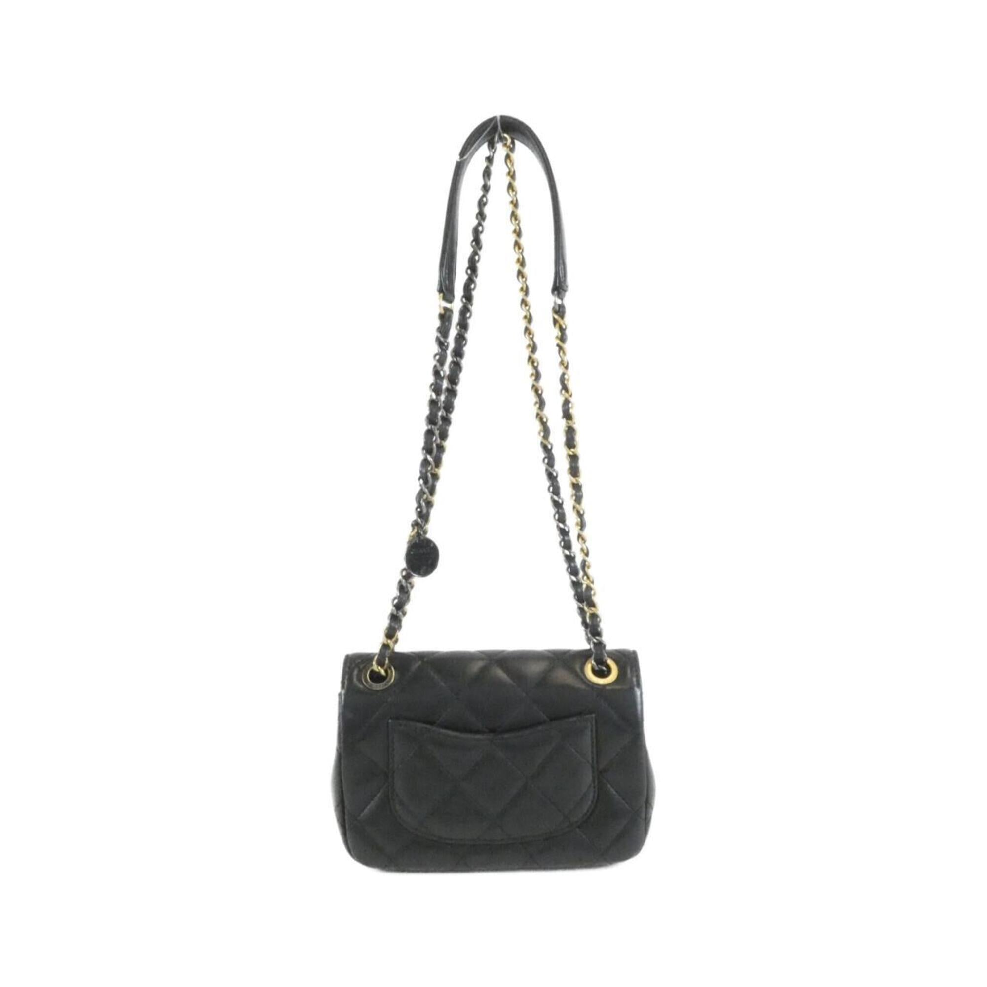 Chanel Black Leather Shoulder Bag (Pre-Owned)