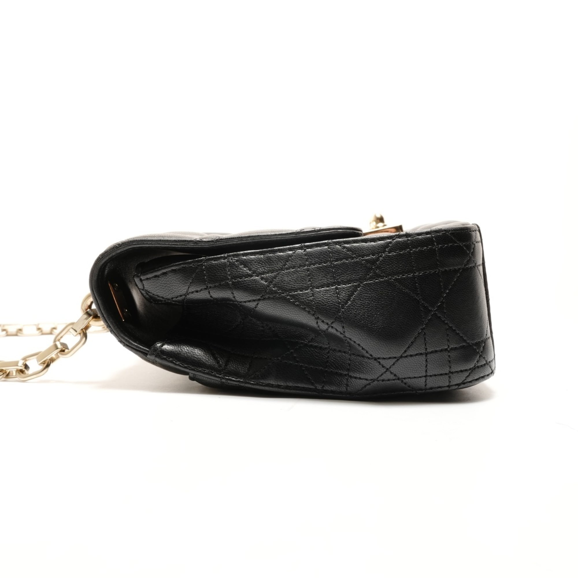 Christian Dior Black Leather Shoulder Bag (Pre-Owned)