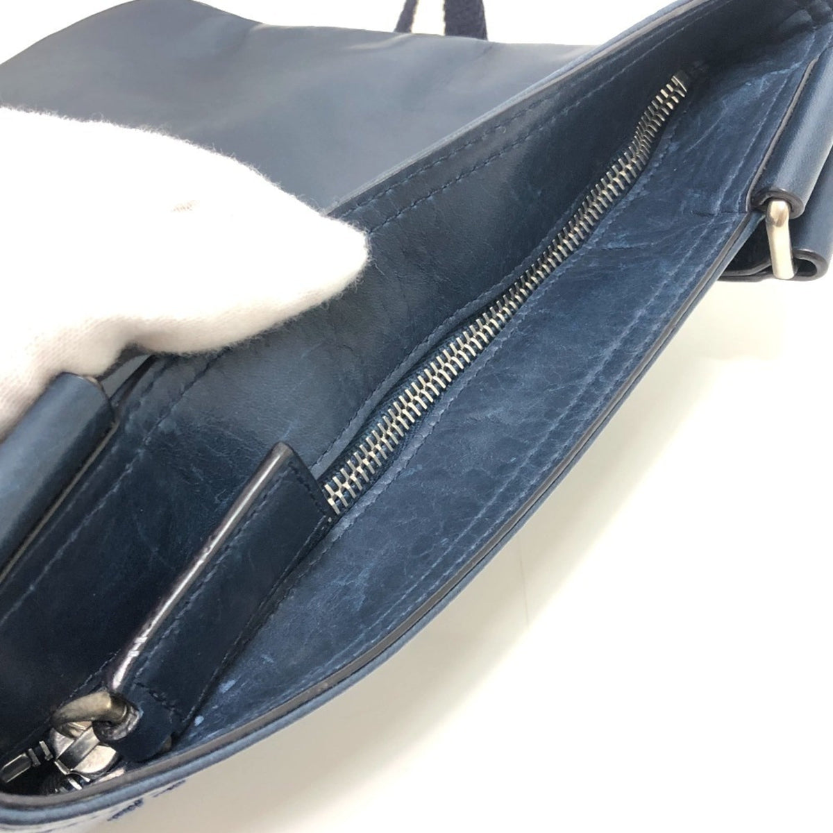 Bally Navy Leather Handbag Shoulder Bag (Pre-Owned)