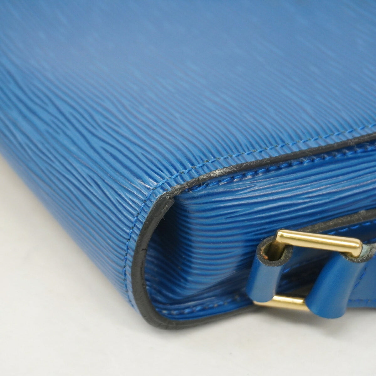 Louis Vuitton Toledo Blue Shoulder Bag (Pre-Owned)