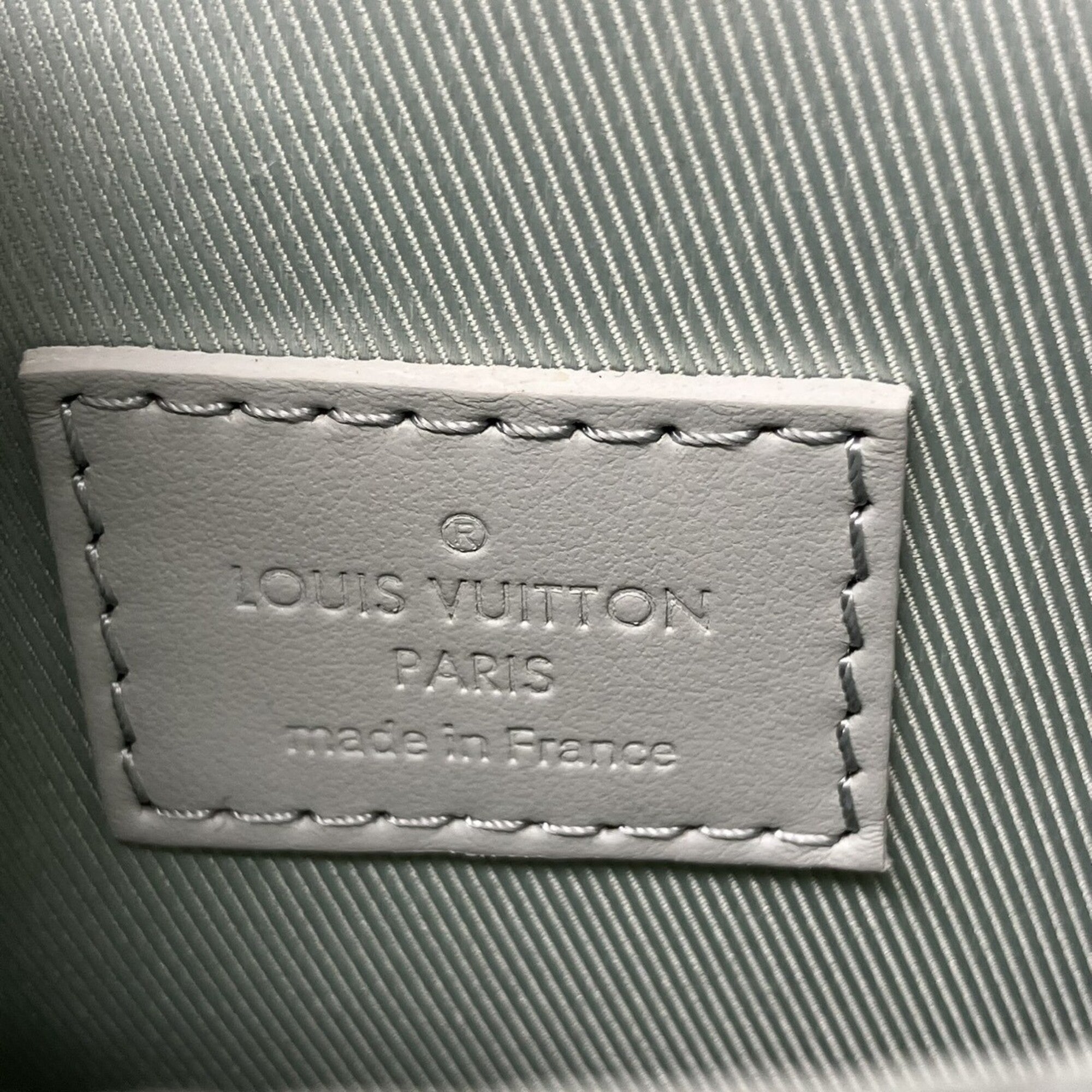 Louis Vuitton Mint Blue Leather Shoulder Bag (Pre-Owned)