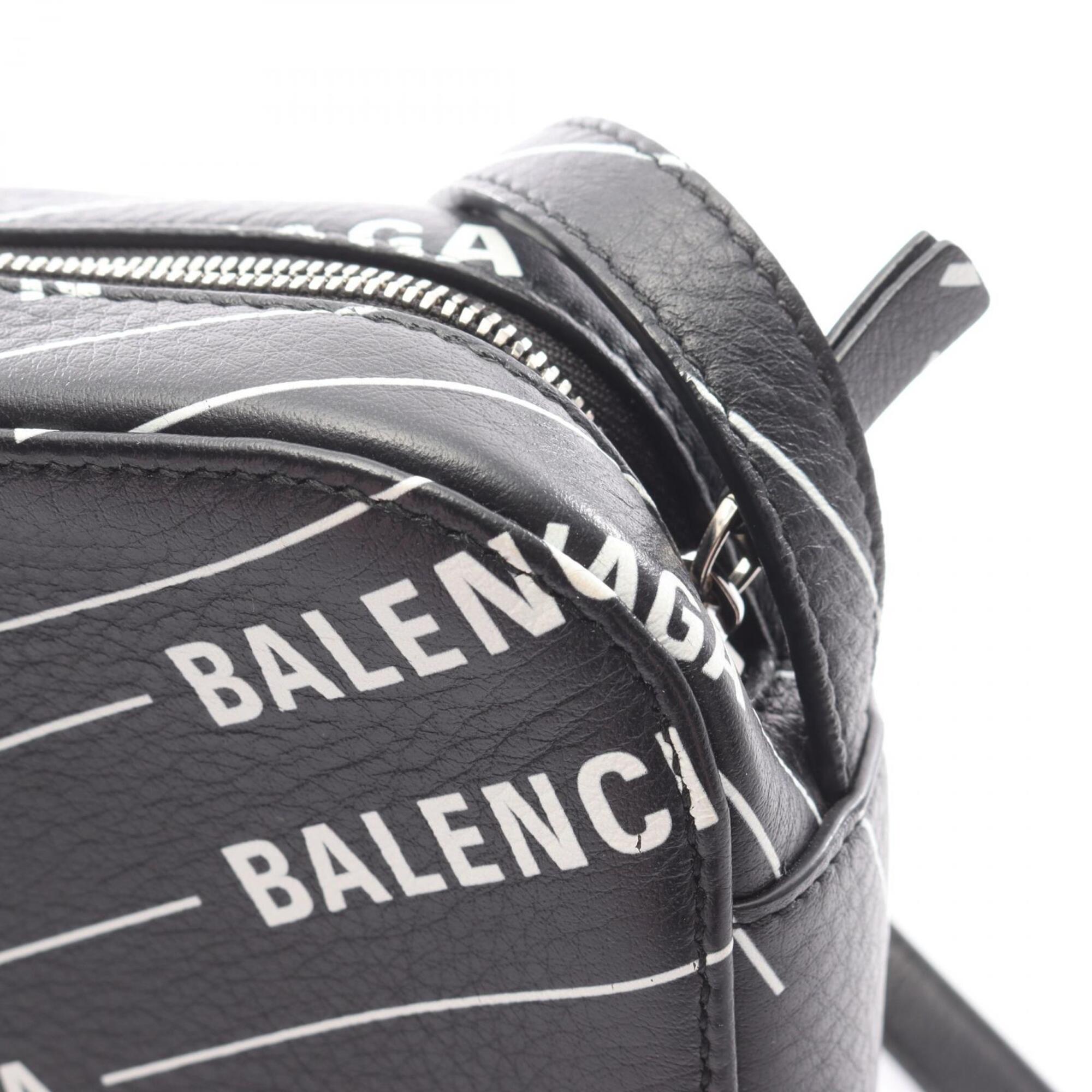 Balenciaga Black White Leather Shoulder Bag (Pre-Owned)