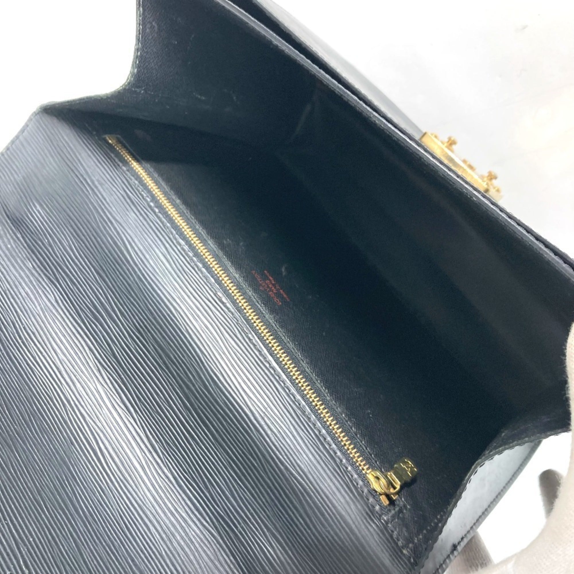 Louis Vuitton Black Noir Epi Leather Handbag (Pre-Owned)