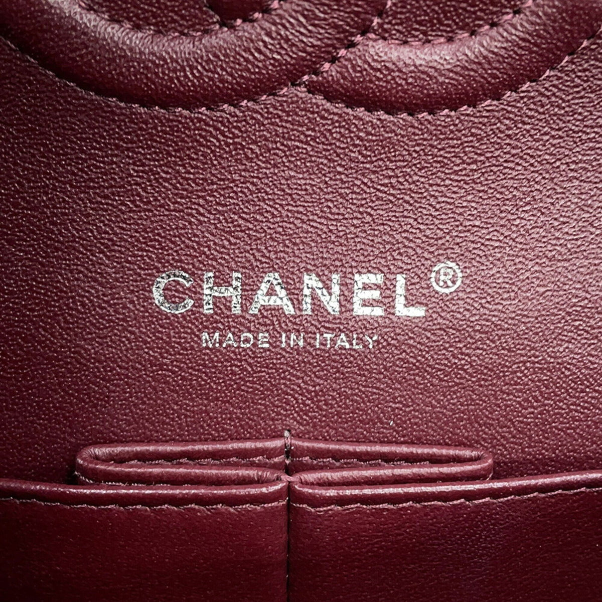 Chanel Matelasse Black Grained Calfskin Handbag Shoulder Bag (Pre-Owned)