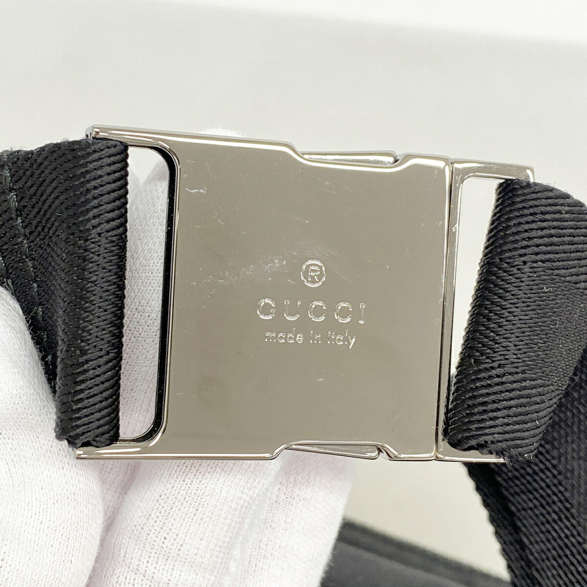 Gucci Black Leather Nylon Fanny Pack (Pre-Owned)
