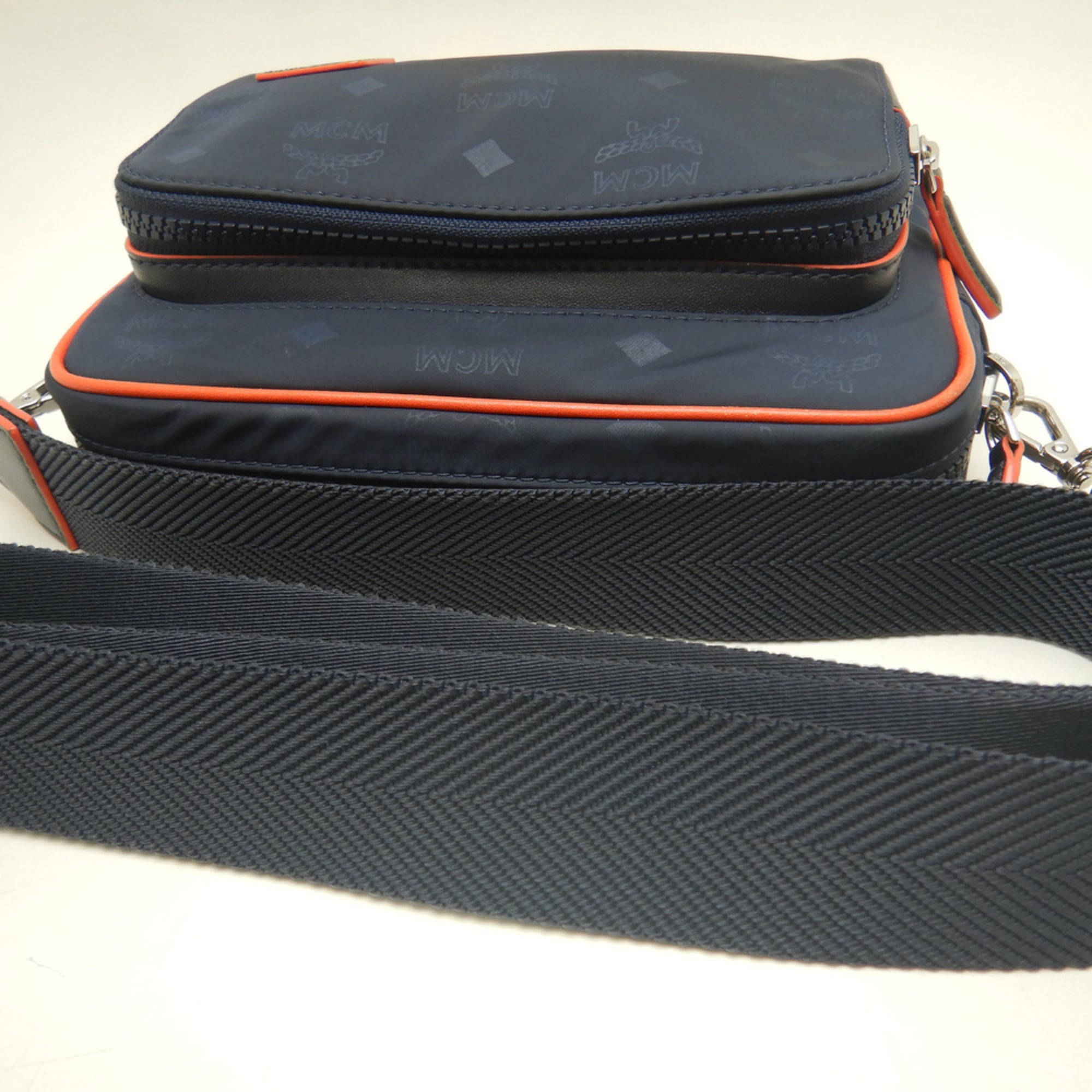 Mcm Navy Nylon Crossbody Bag Shoulder Bag (Pre-Owned)