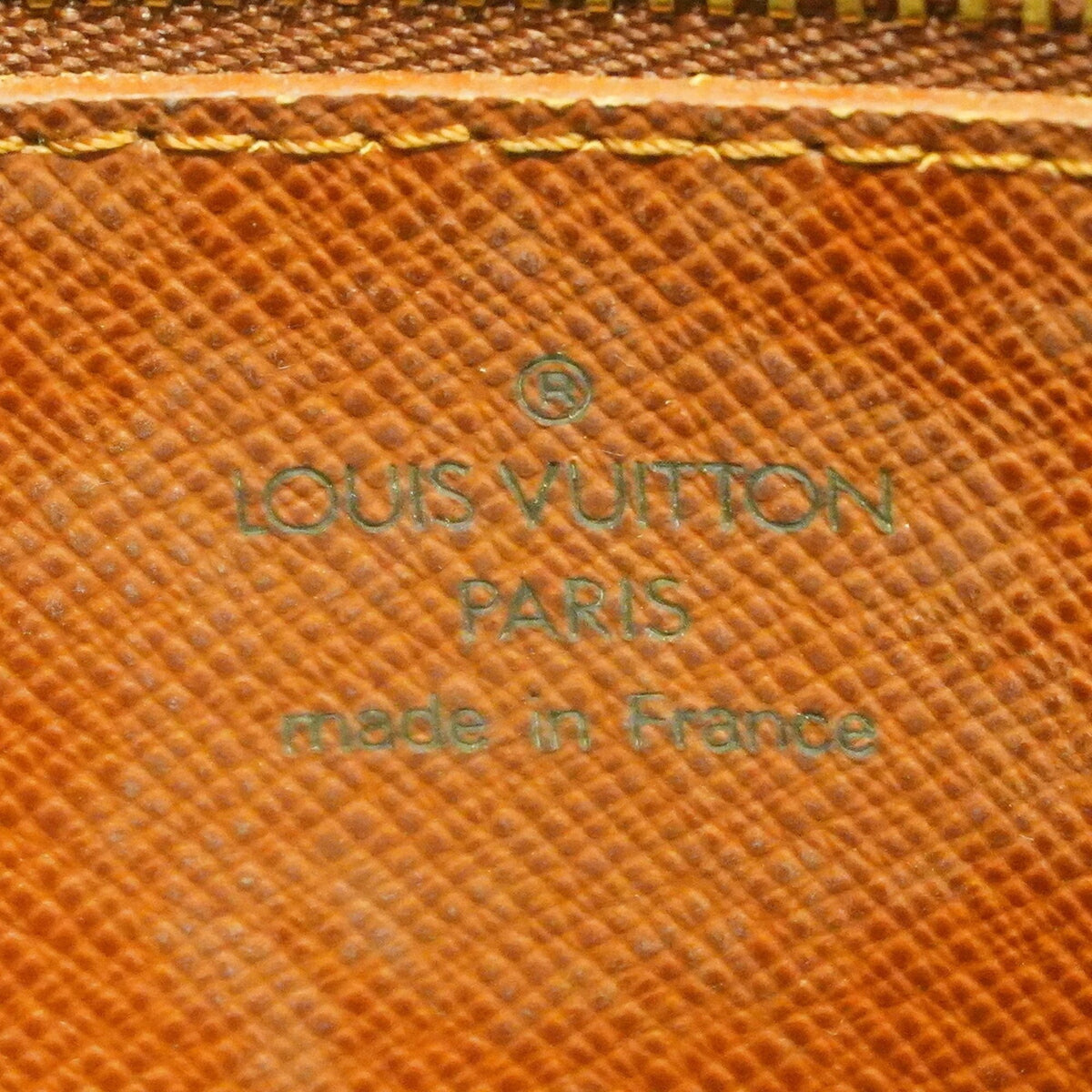 Louis Vuitton Brown Shoulder Bag (Pre-Owned)
