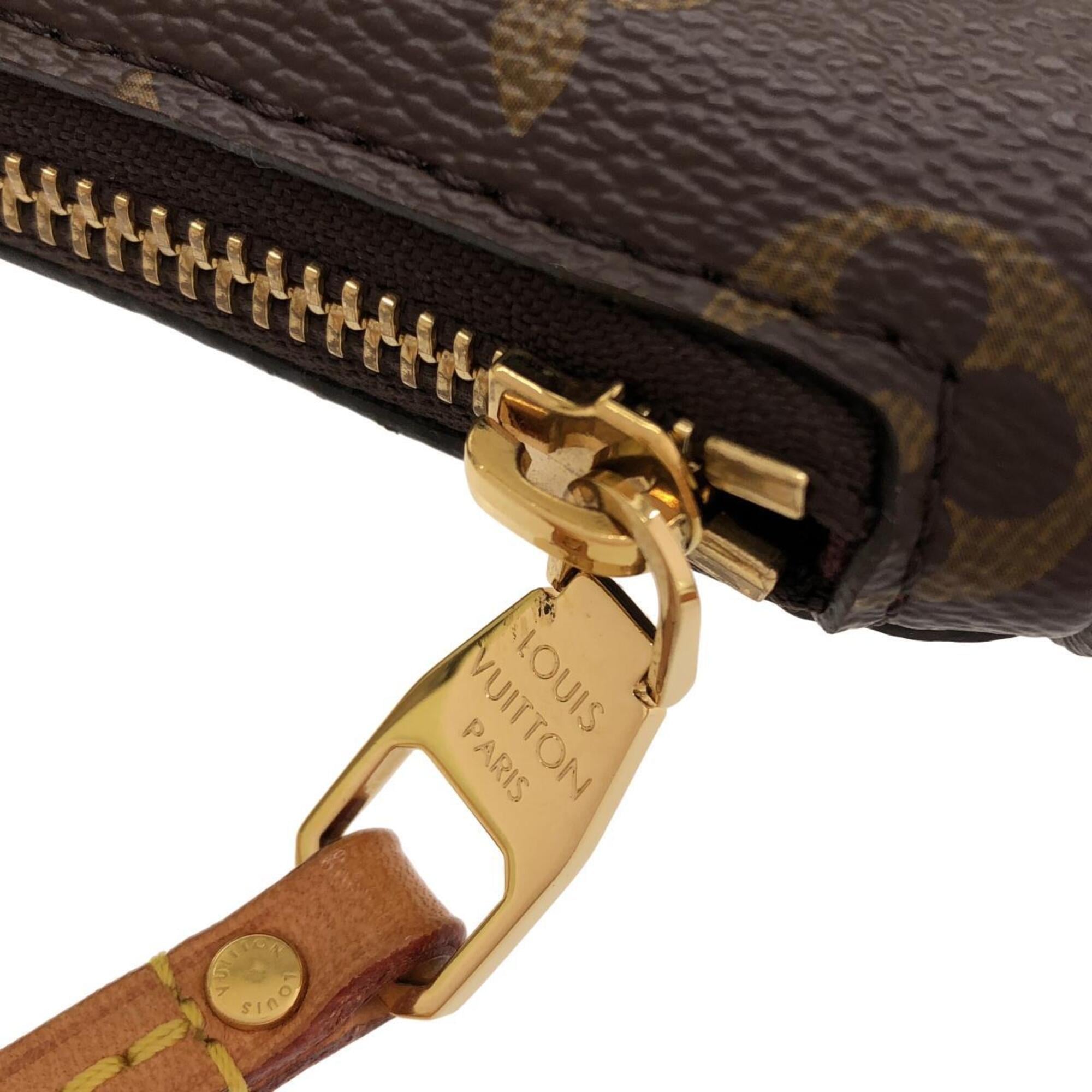 Louis Vuitton Marron Coated Canvas Shoulder Bag (Pre-Owned)