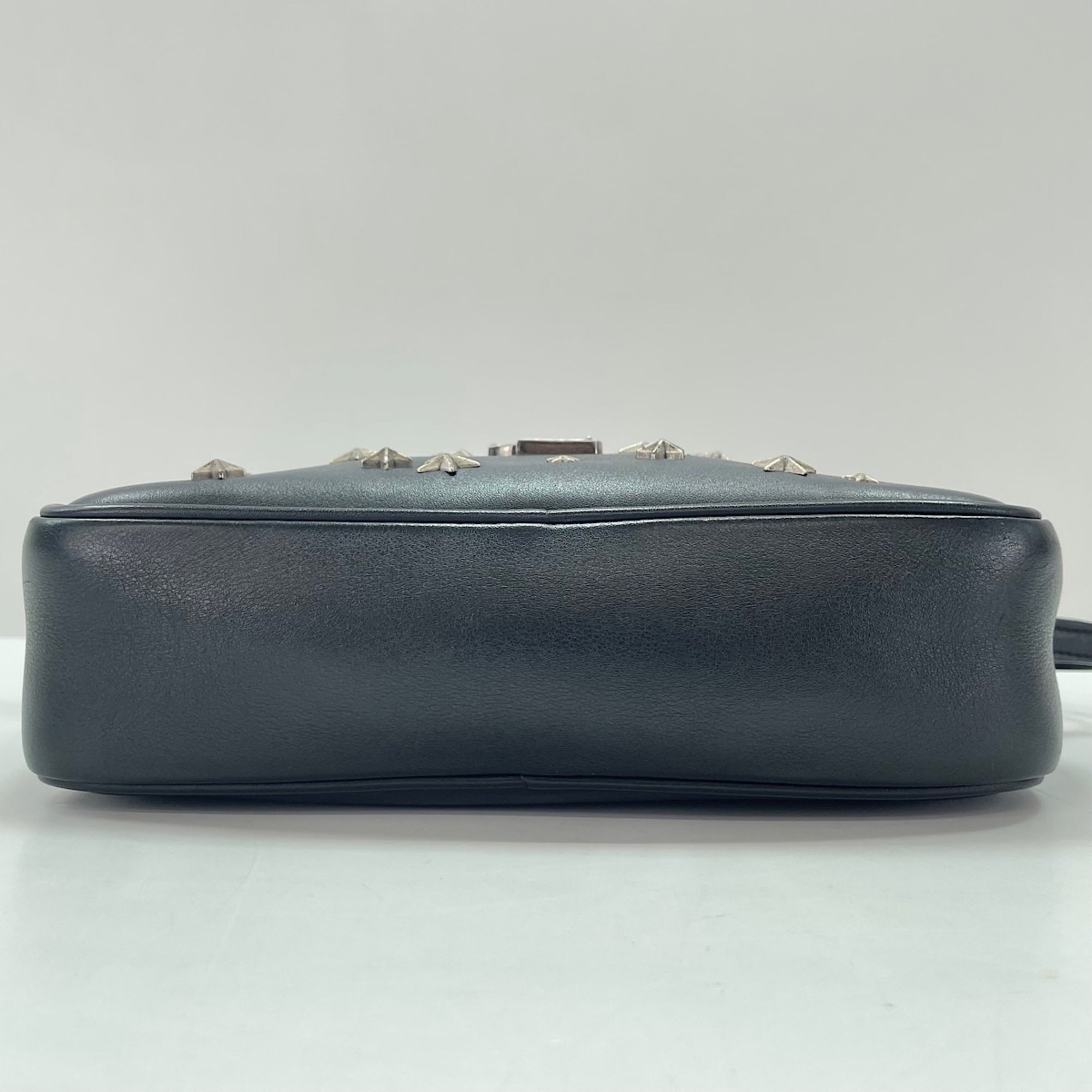 Yves Saint Laurent Black Shoulder Bag (Pre-Owned)