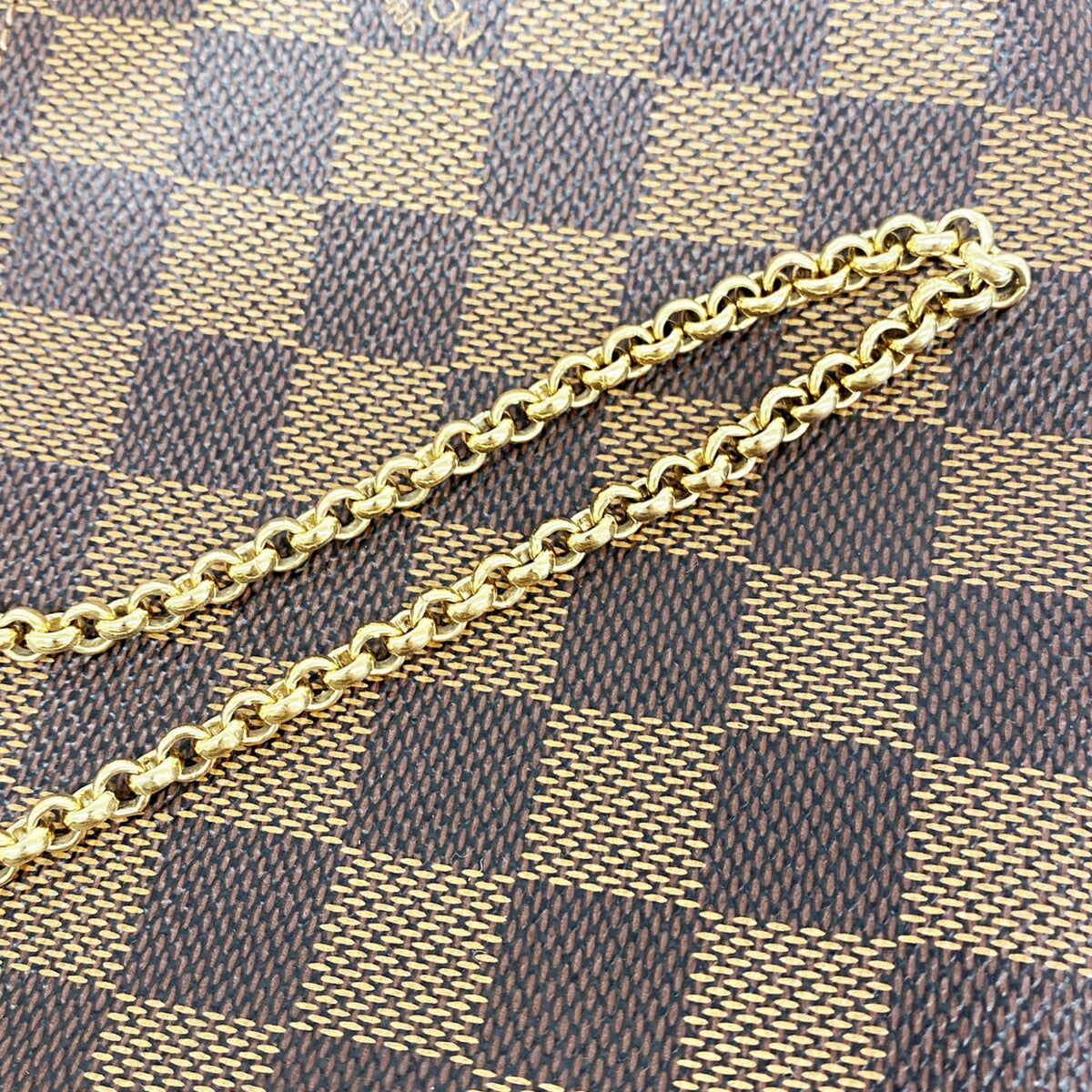 Louis Vuitton Ebene Handbag (Pre-Owned)