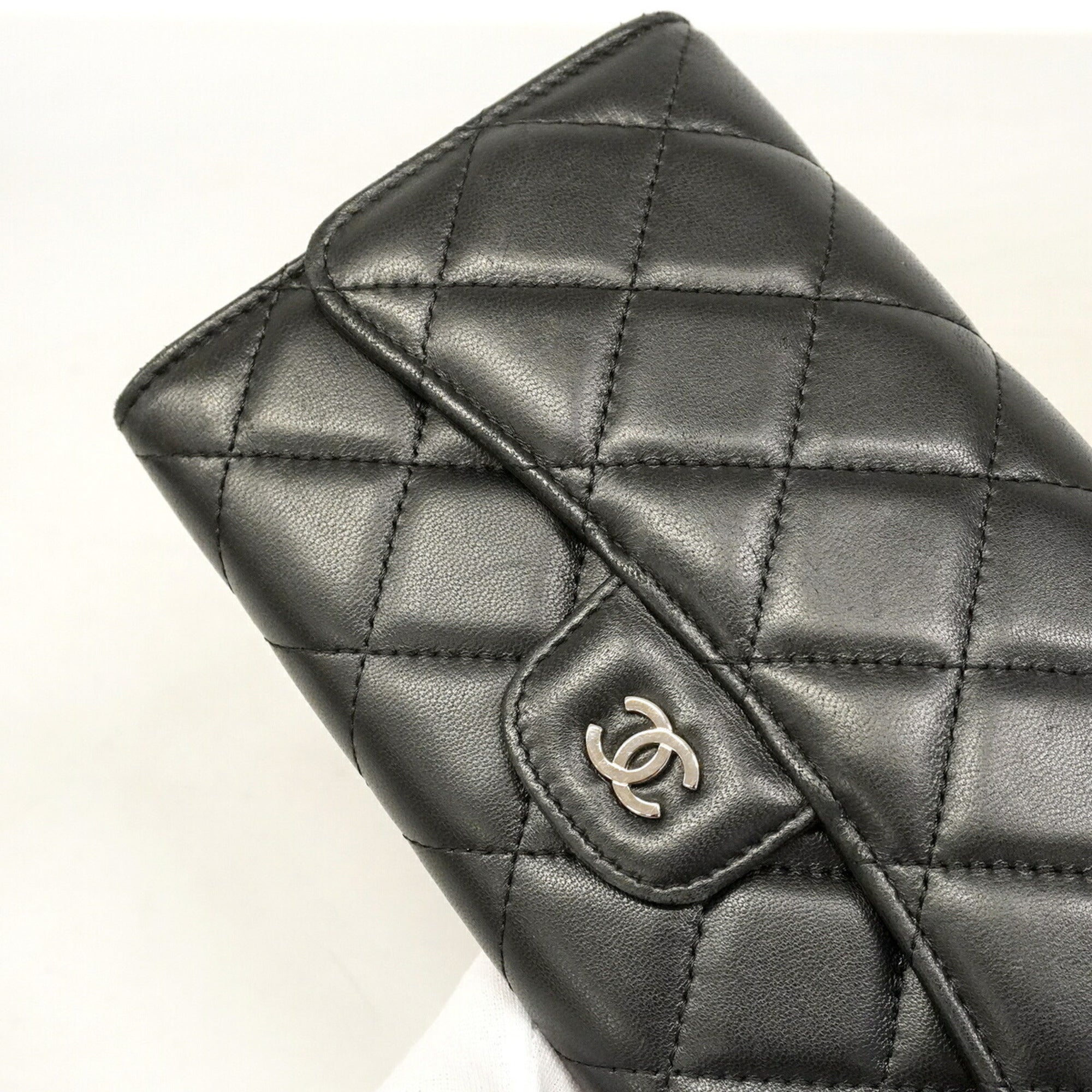 Chanel Black Leather Long Wallet (Tri-Fold) (Pre-Owned)