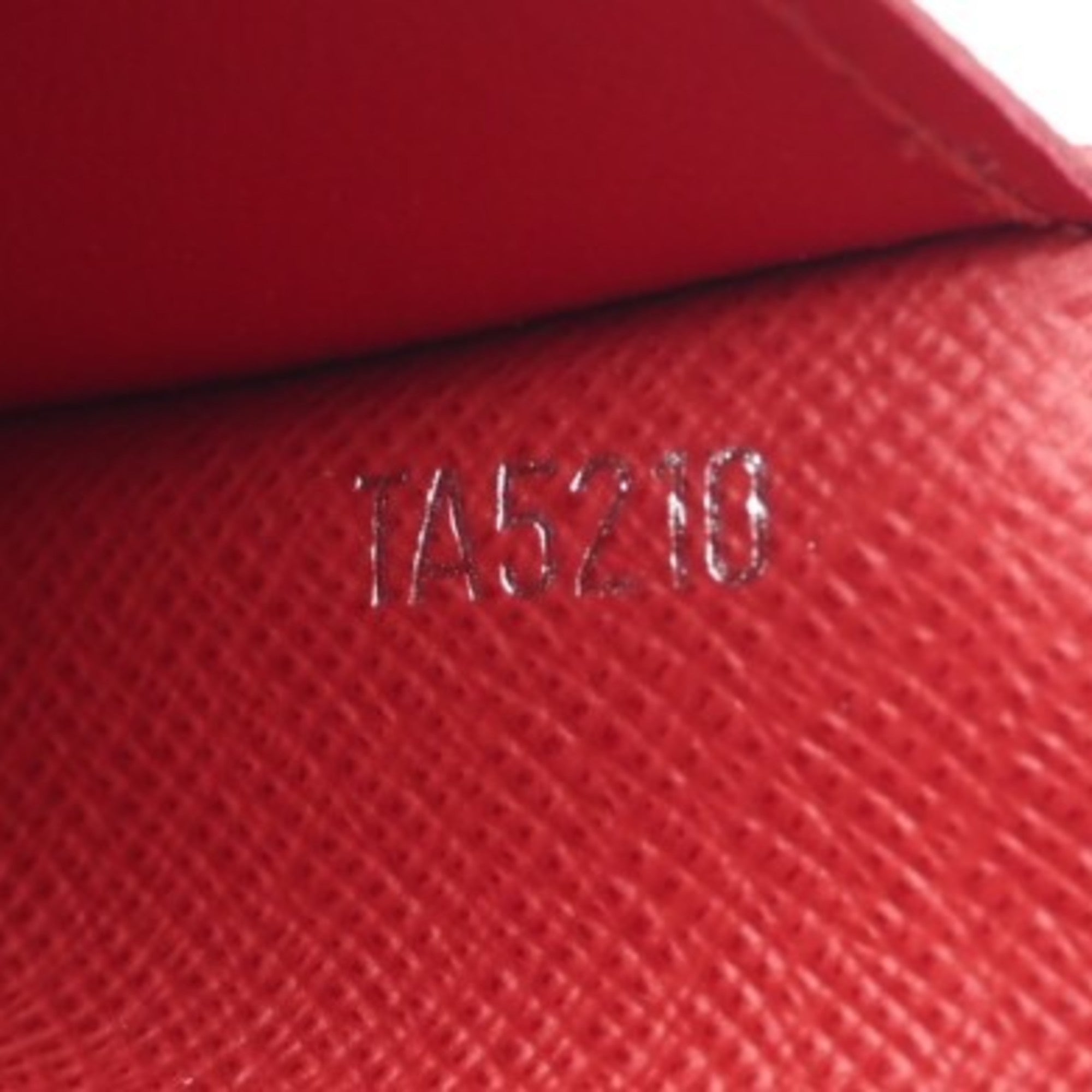 Louis Vuitton Taiga Blue Red Color Leather Long Wallet (Bi-Fold) (Pre-Owned)