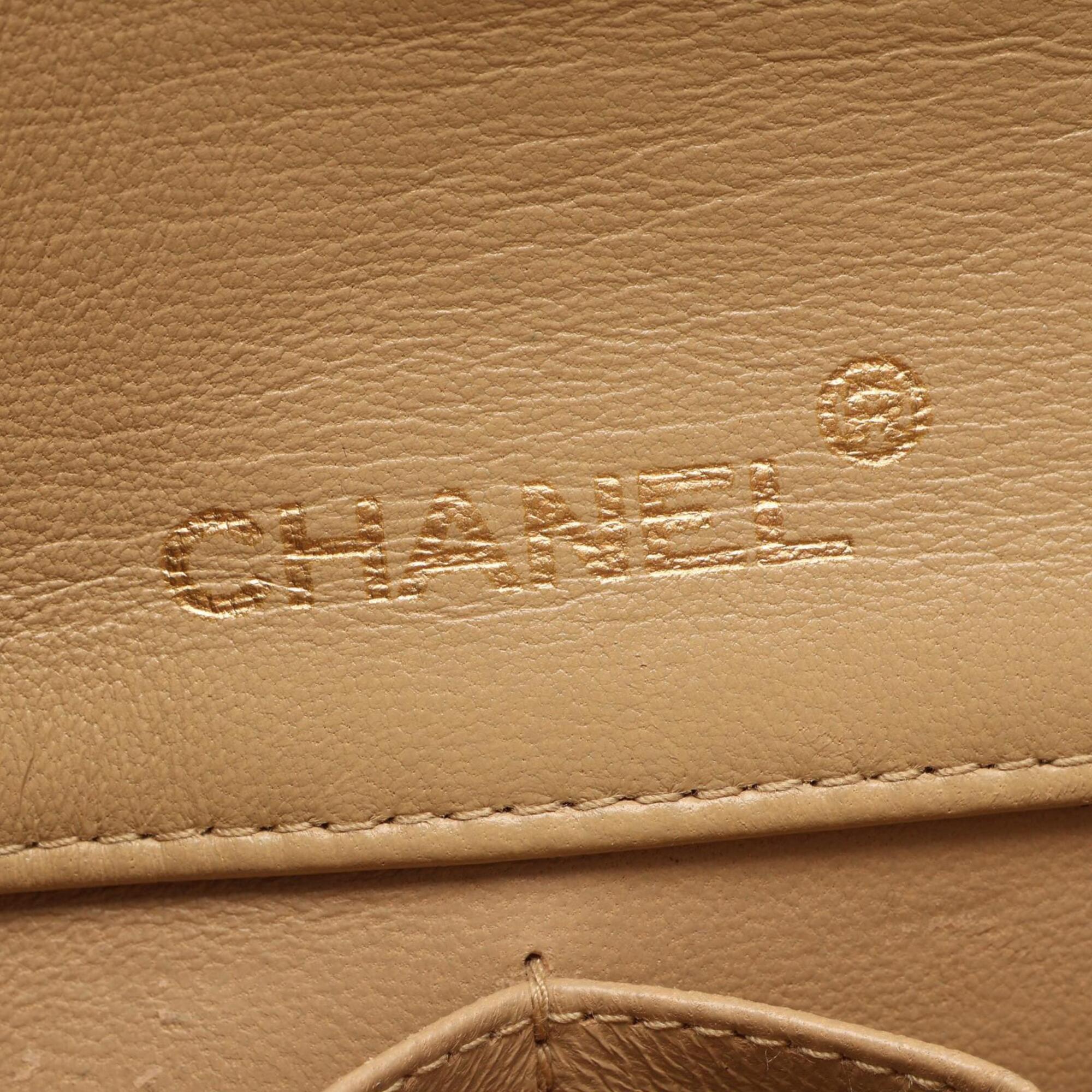 Chanel Beige Leather Handbag Shoulder Bag (Pre-Owned)