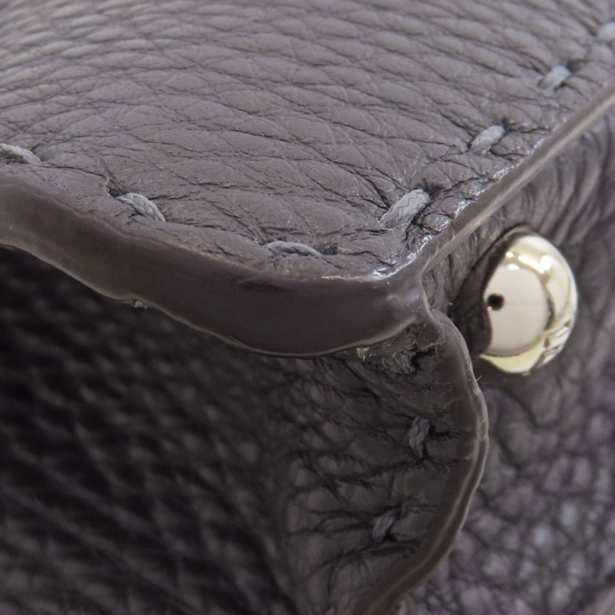 Fendi Peekaboo Gray Leather Handbag (Pre-Owned)