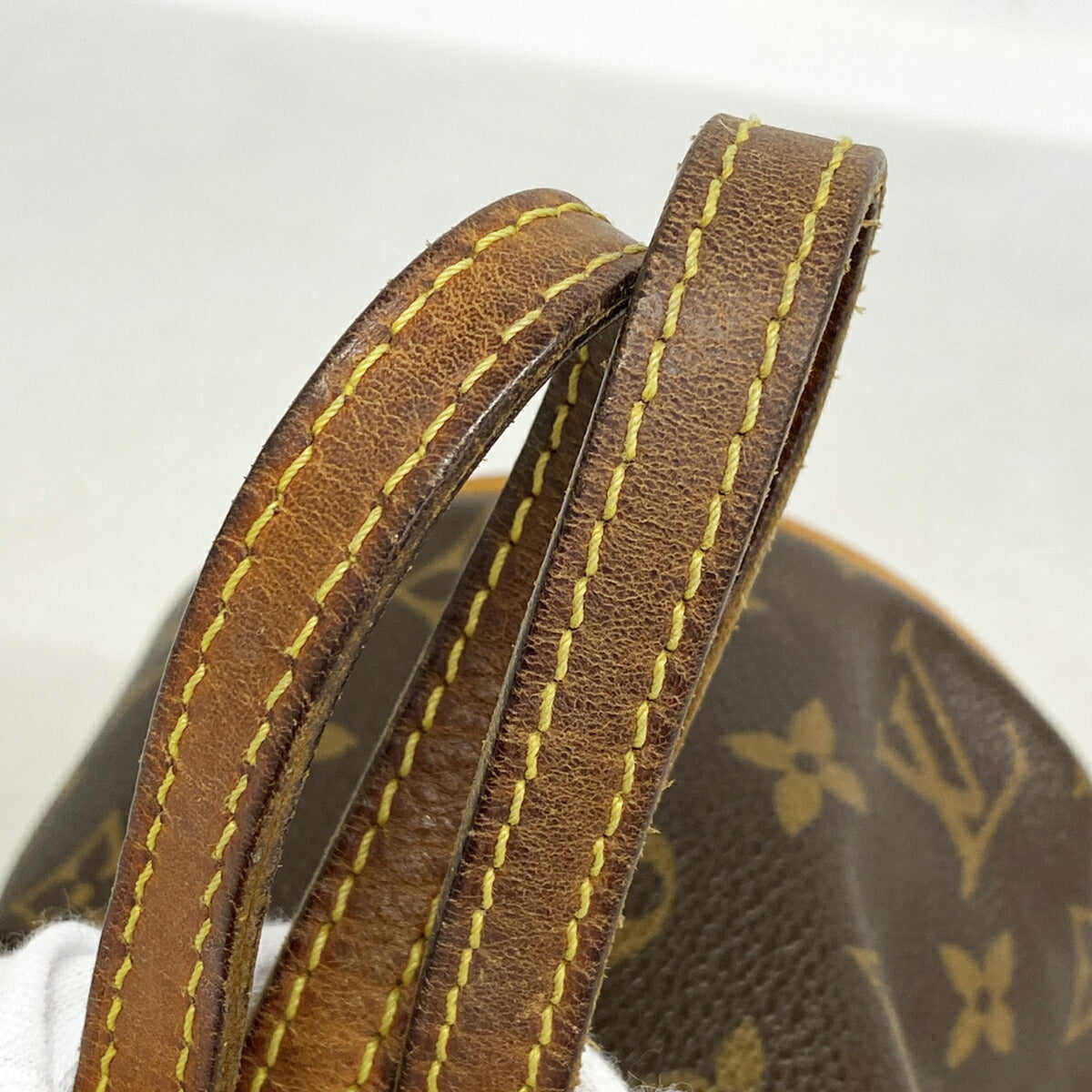 Louis Vuitton Brown Handbag (Pre-Owned)