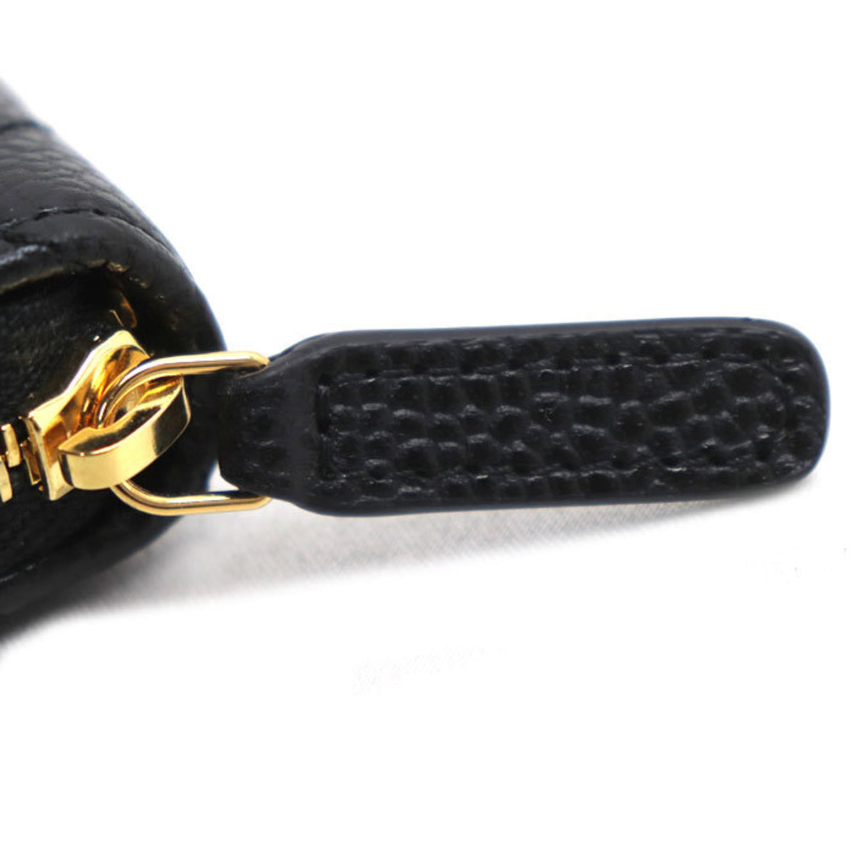 Chanel Black Leather Coin Purse/Coin Case (Pre-Owned)