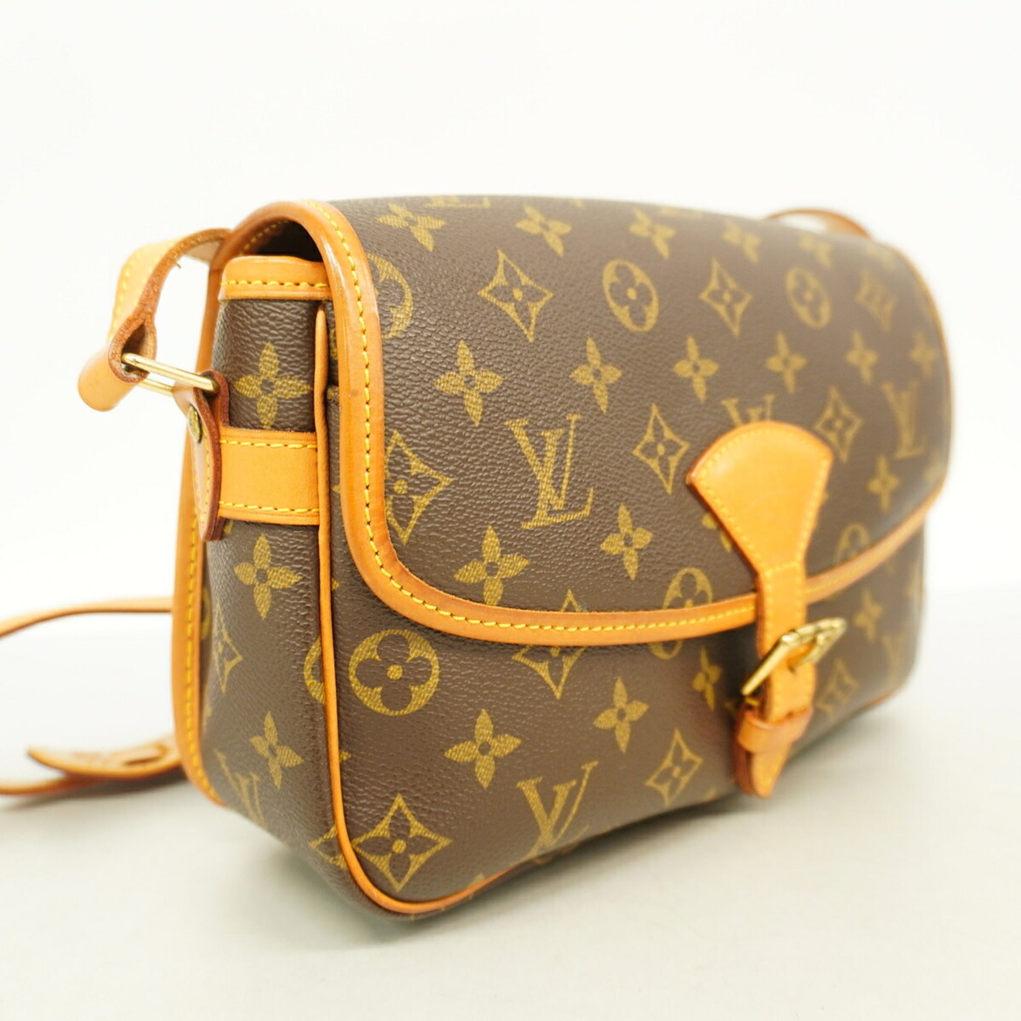Louis Vuitton Brown Shoulder Bag (Pre-Owned)