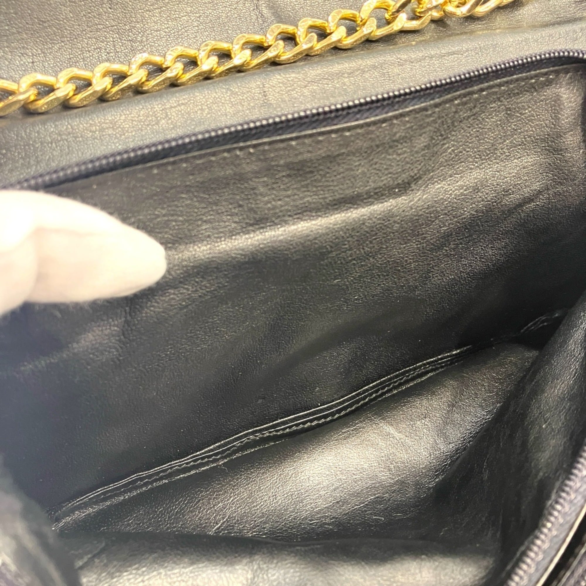Celine Black Leather Shoulder Bag (Pre-Owned)