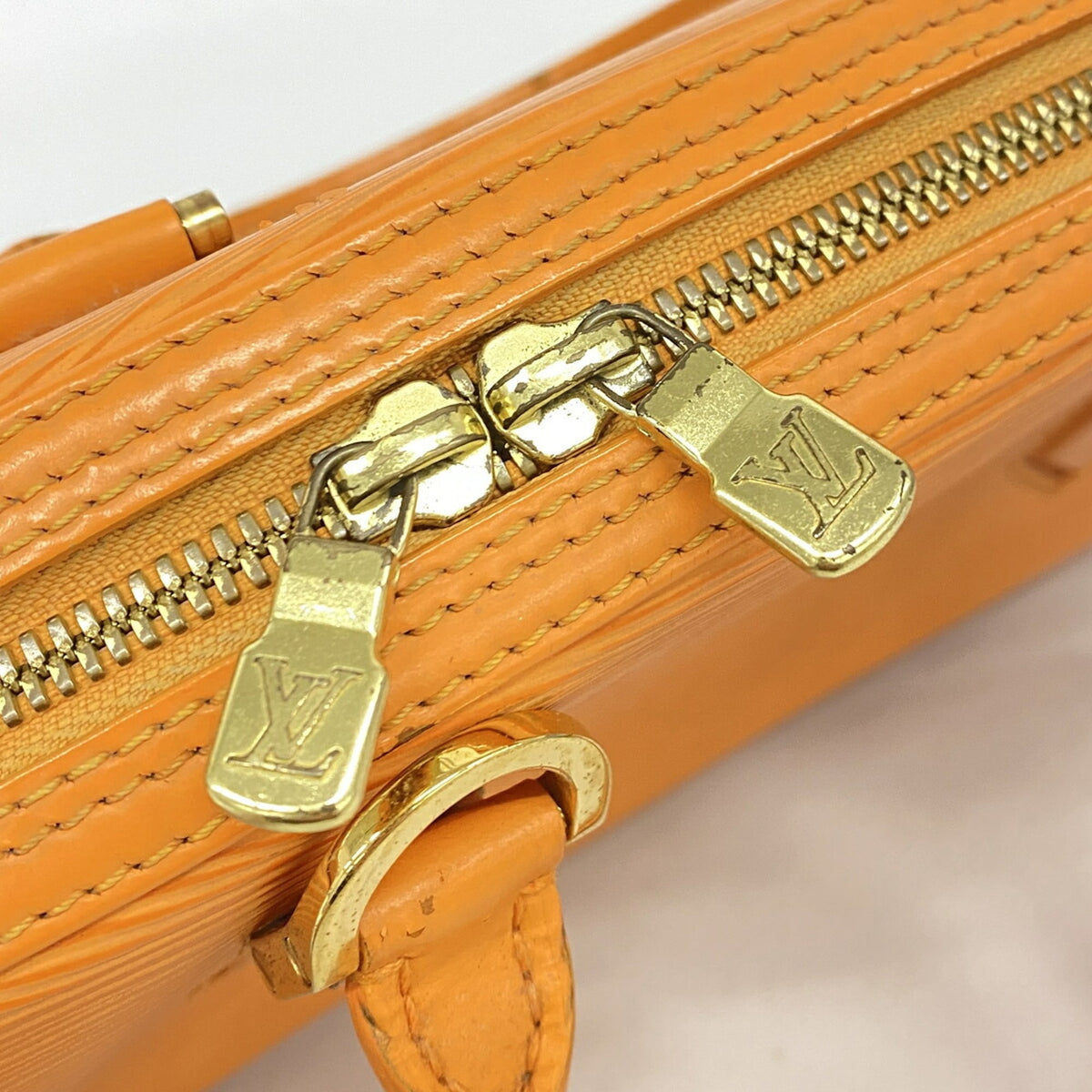 Louis Vuitton Mandarin Handbag (Pre-Owned)