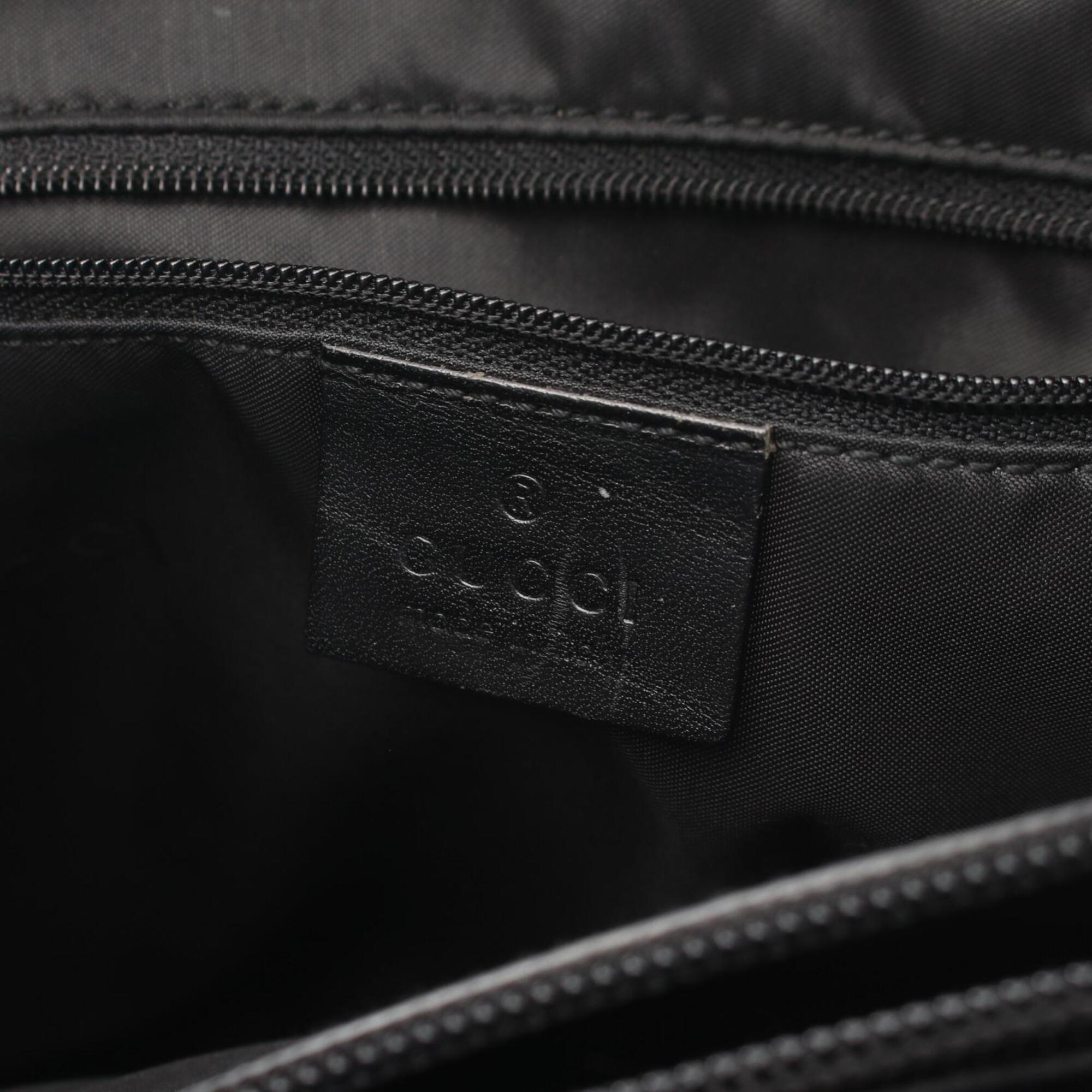 Gucci Black Nylon Handbag Tote Bag (Pre-Owned)