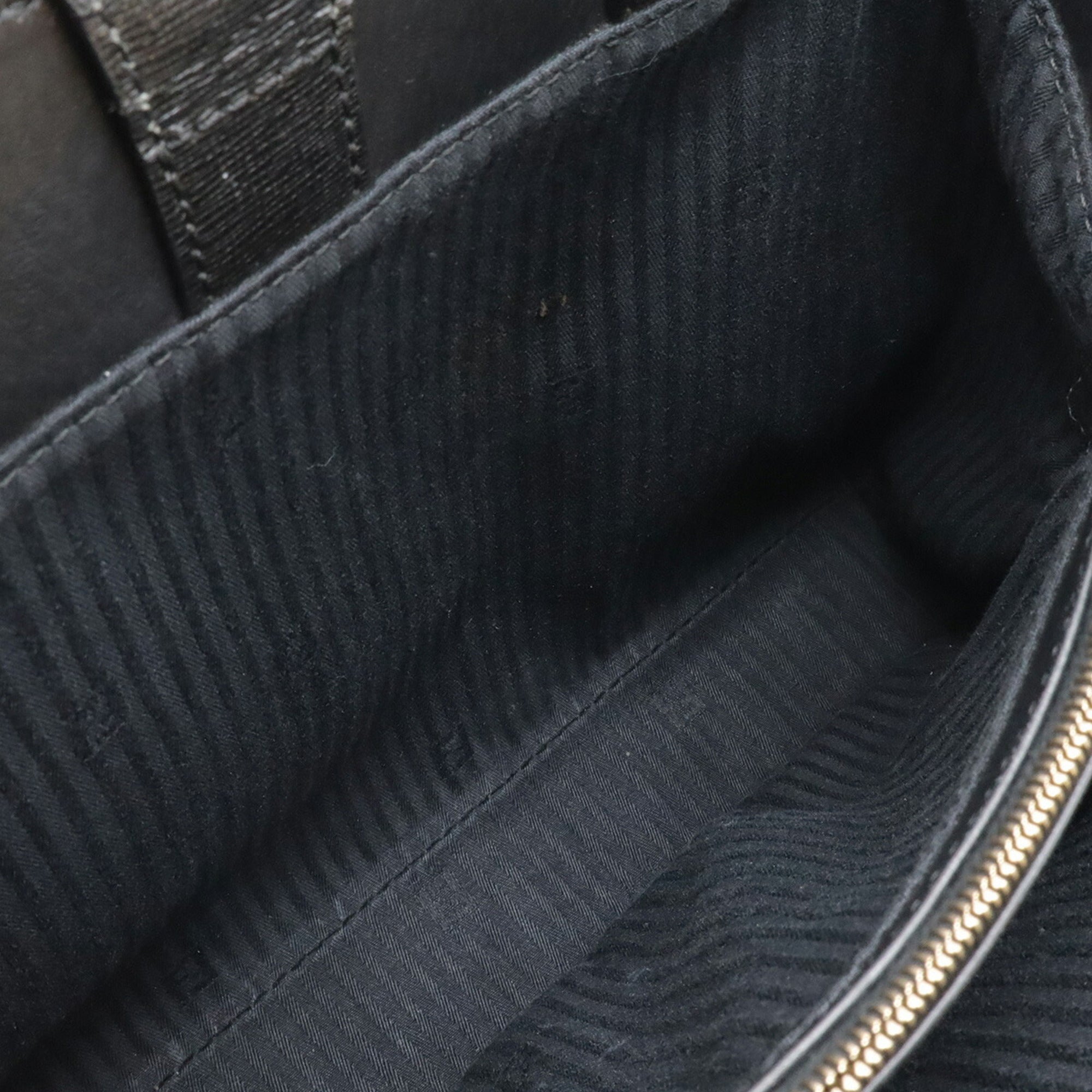 Fendi Black Leather Handbag Shoulder Bag Tote Bag (Pre-Owned)