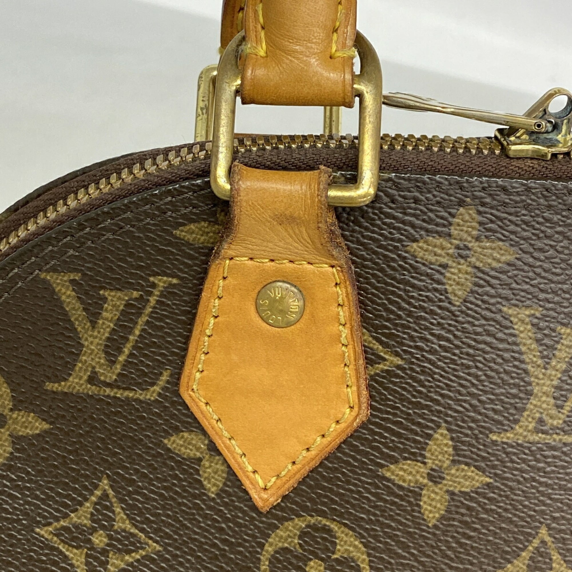 Louis Vuitton Brown Handbag (Pre-Owned)