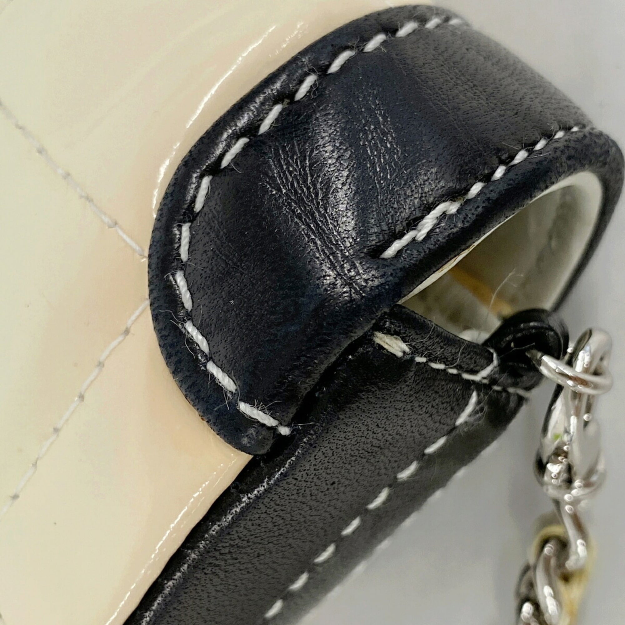 Chanel Black White Patent Leather Shoulder Bag (Pre-Owned)