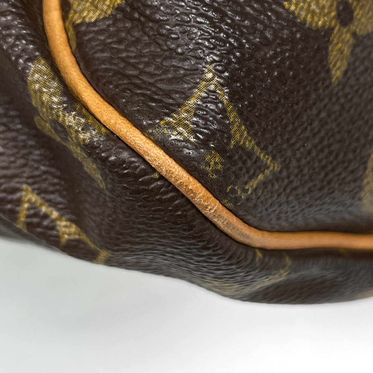 Louis Vuitton Brown Monogram Shoulder Bag (Pre-Owned)