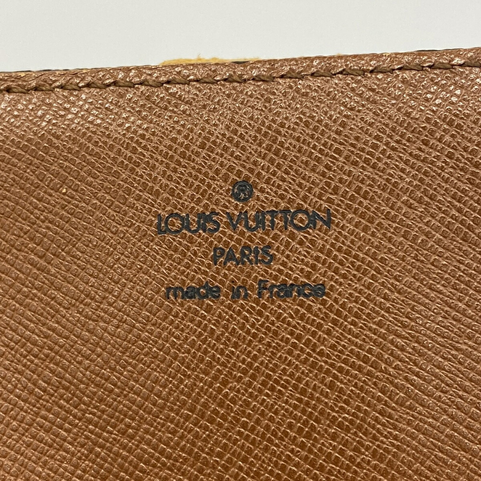 Louis Vuitton Brown Shoulder Bag (Pre-Owned)