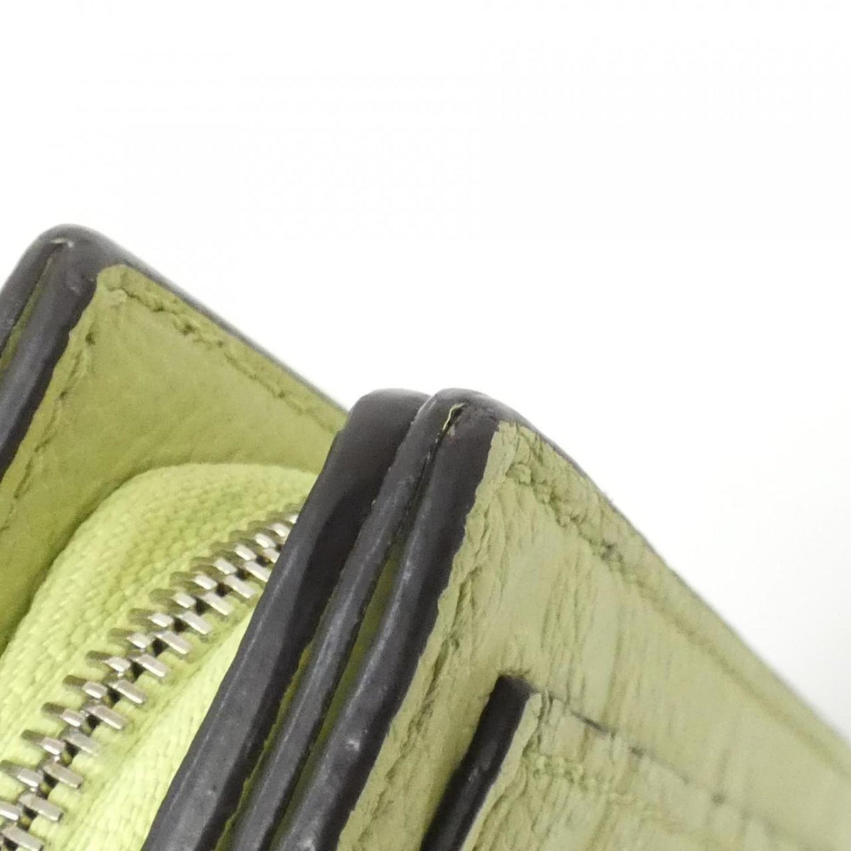 Louis Vuitton Green Vert Leather Wallet (Bi-Fold) (Pre-Owned)