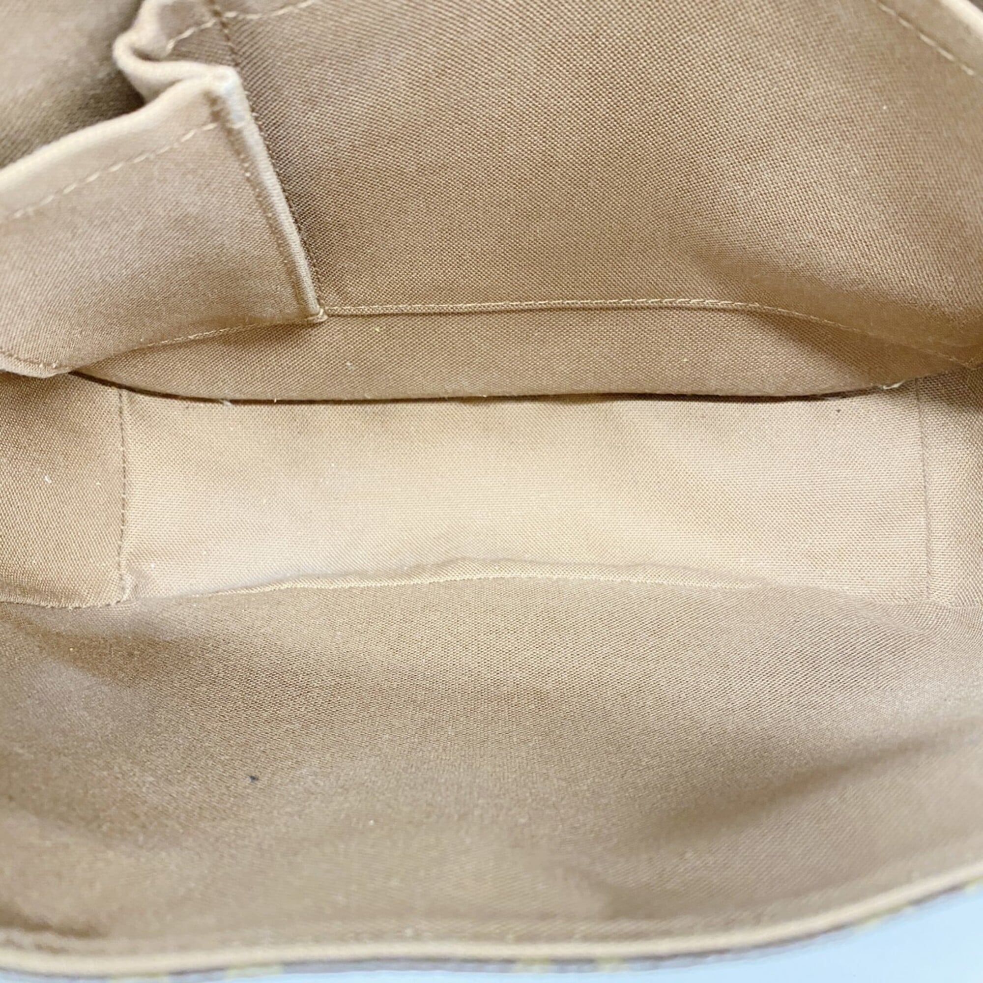 Louis Vuitton Brown Shoulder Bag (Pre-Owned)