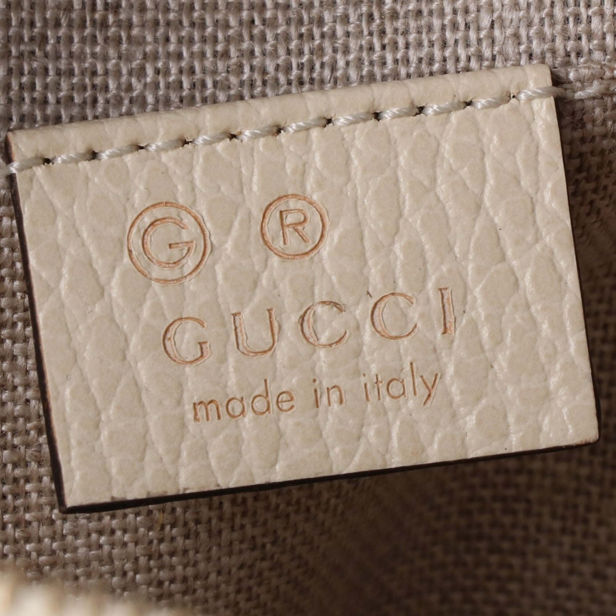 Gucci Ivory Gg Canvas Shoulder Bag (Pre-Owned)