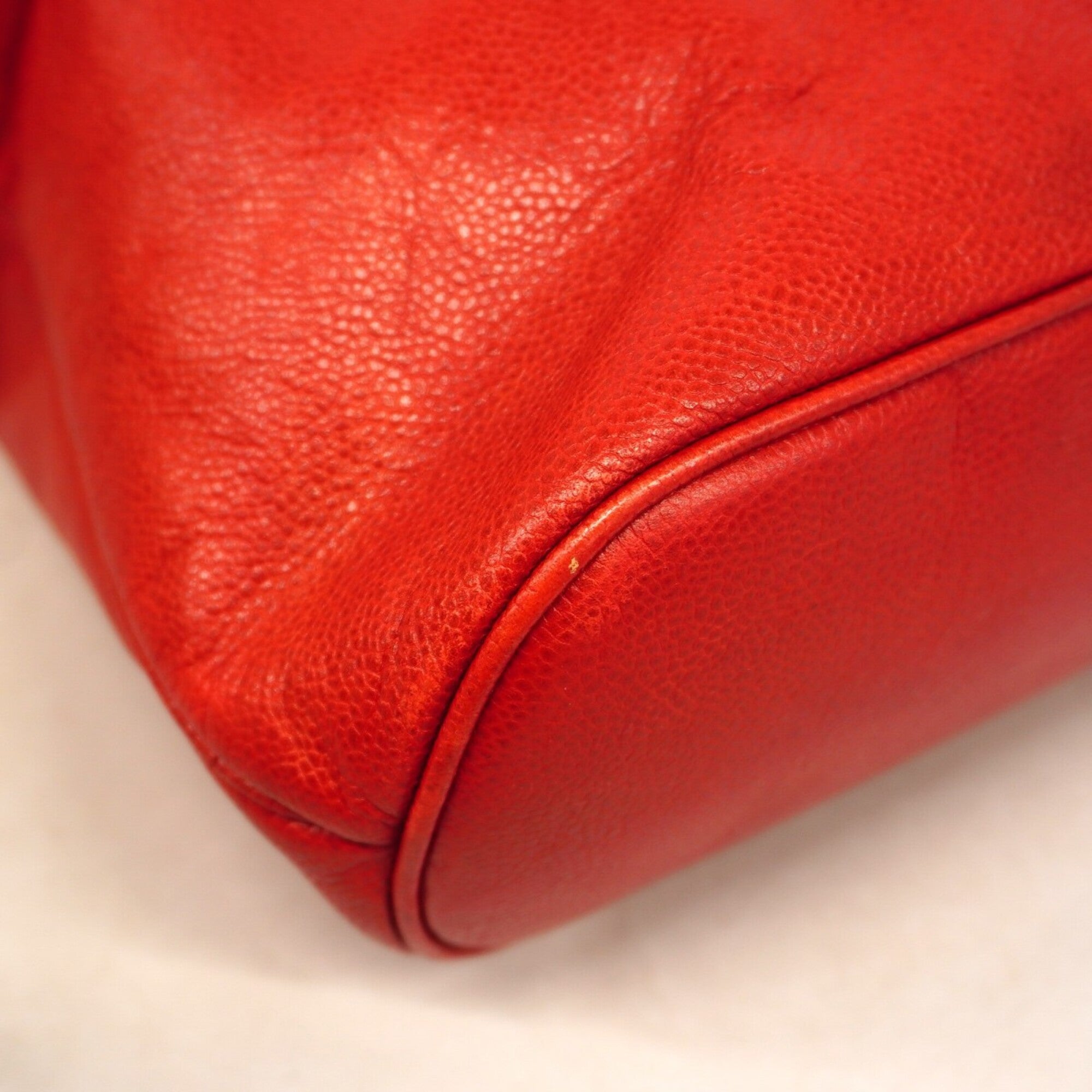 Chanel Red Color Grained Calfskin Shoulder Bag (Pre-Owned)