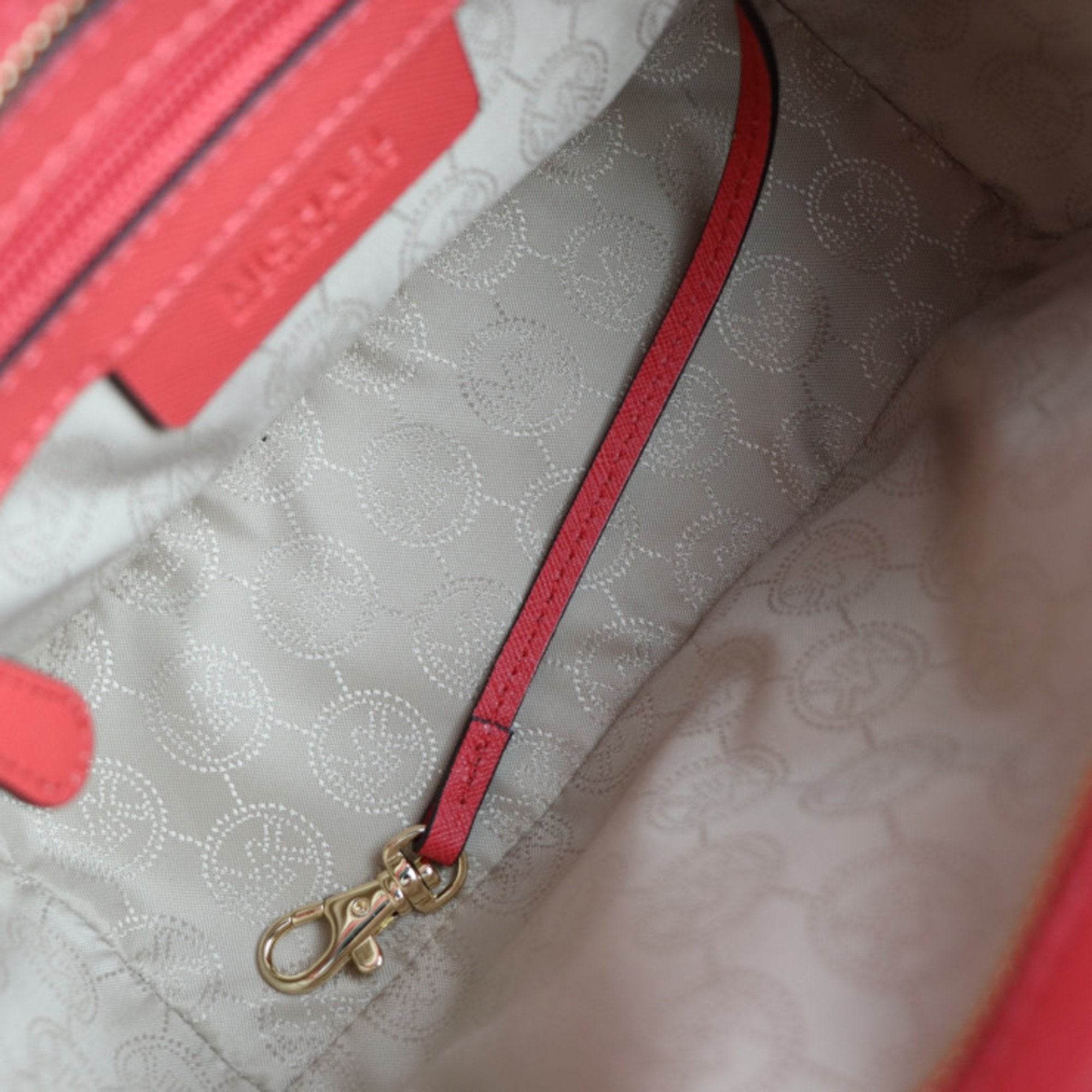 Michael Kors Pink Leather Handbag Pochette Shoulder Bag (Pre-Owned)