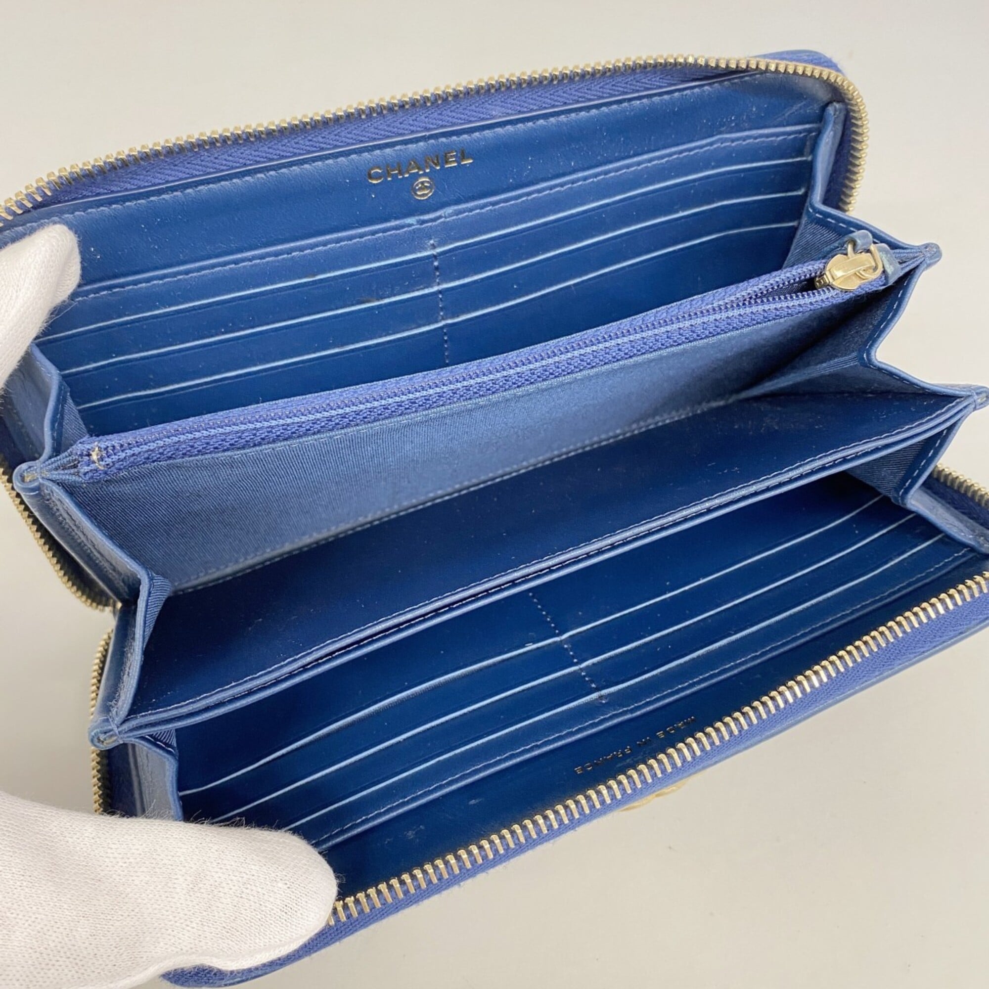 Chanel Navy Leather Long Wallet (Bi-Fold) (Pre-Owned)