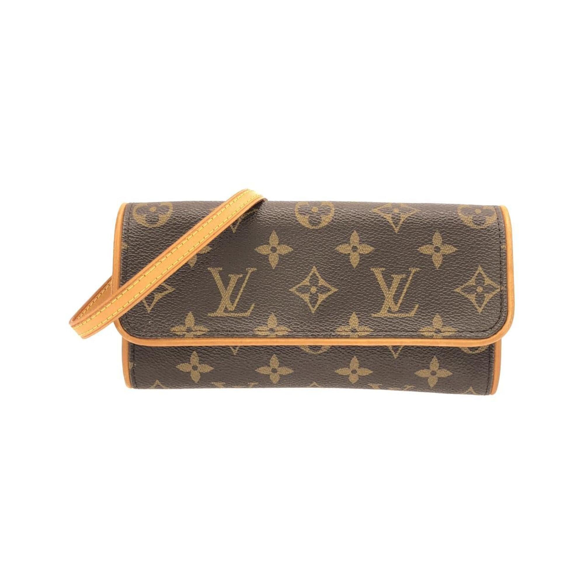 Louis Vuitton Marron Coated Canvas Shoulder Bag (Pre-Owned)